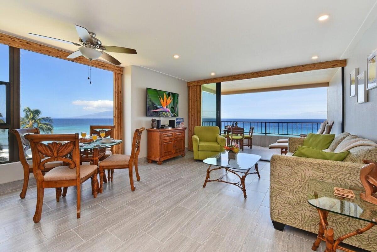 Maui Kai 601 · MK 601 Remodeled Oceanfront Condo w AC Pool