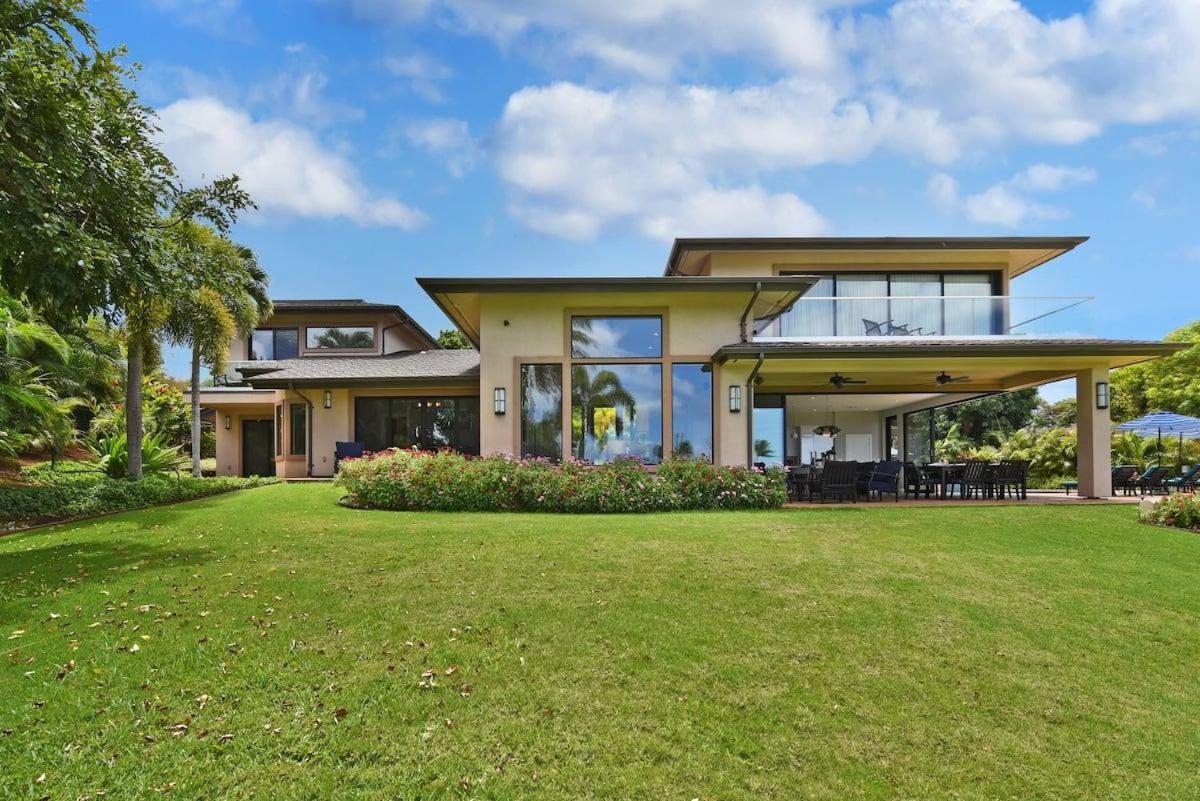Hale Nui · HALE NUI Luxury Retreat 5BD w Private Pool Hot Tub