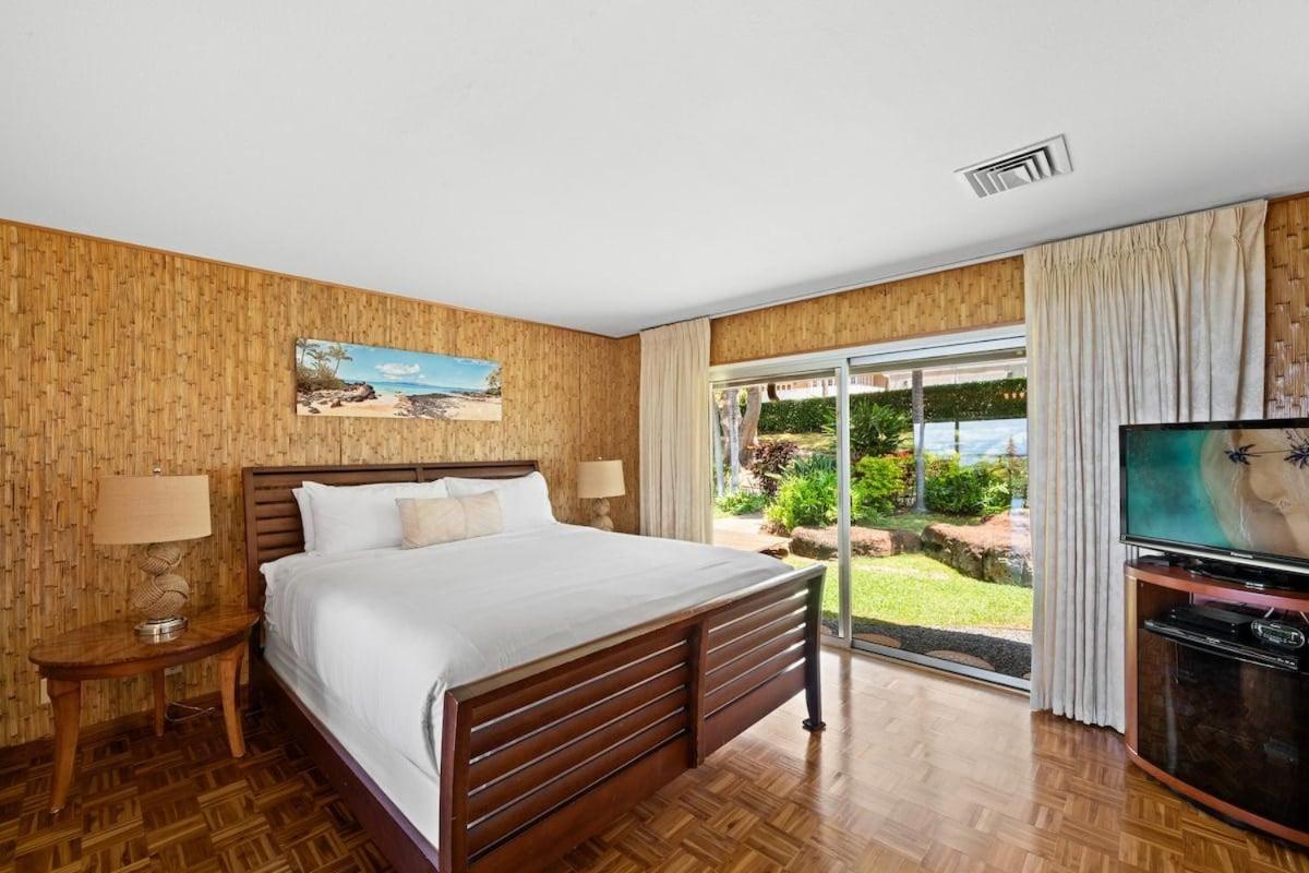 Hale Kalapu · Large Home 180° Ocean Views Walk2Beach Hale Kalapu