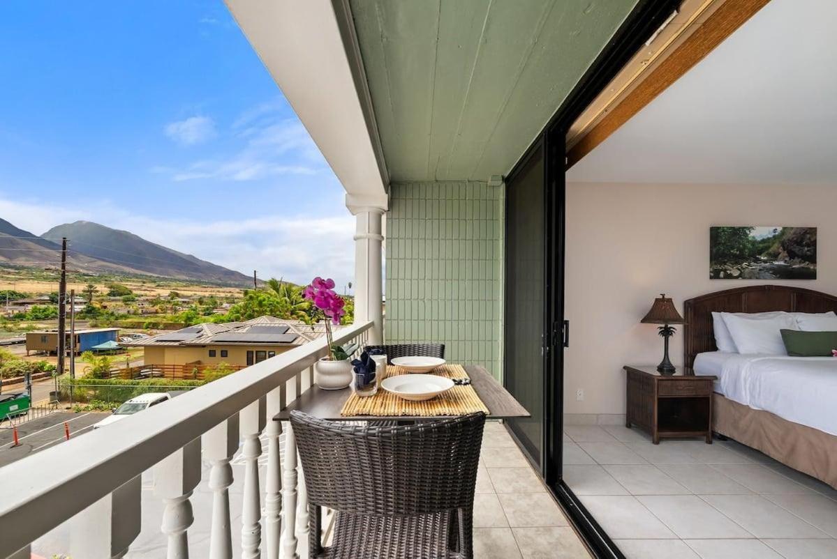 Lahaina Shores 306 · LS 306 Dream Maui Studio by the Beach Pool