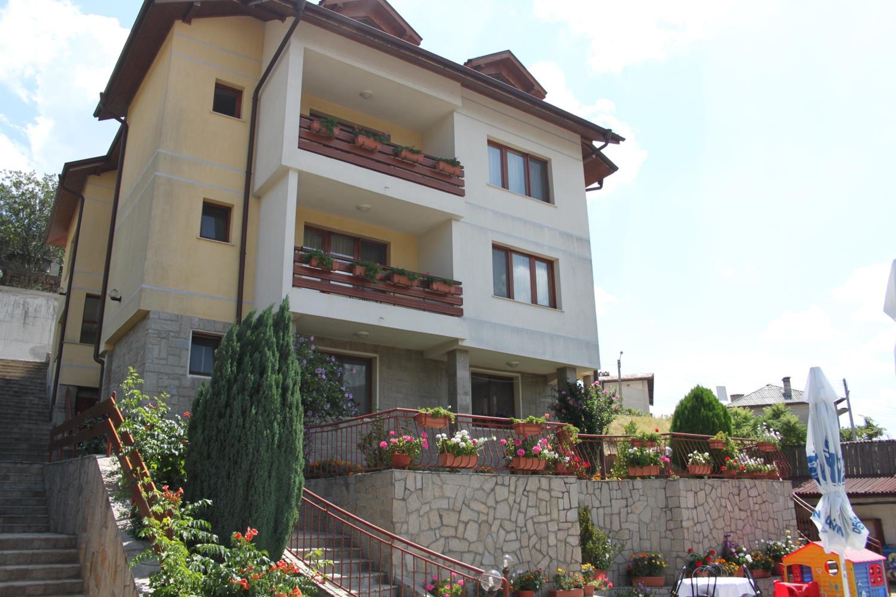 Kris Guest House