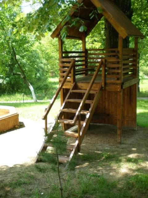 children's play area