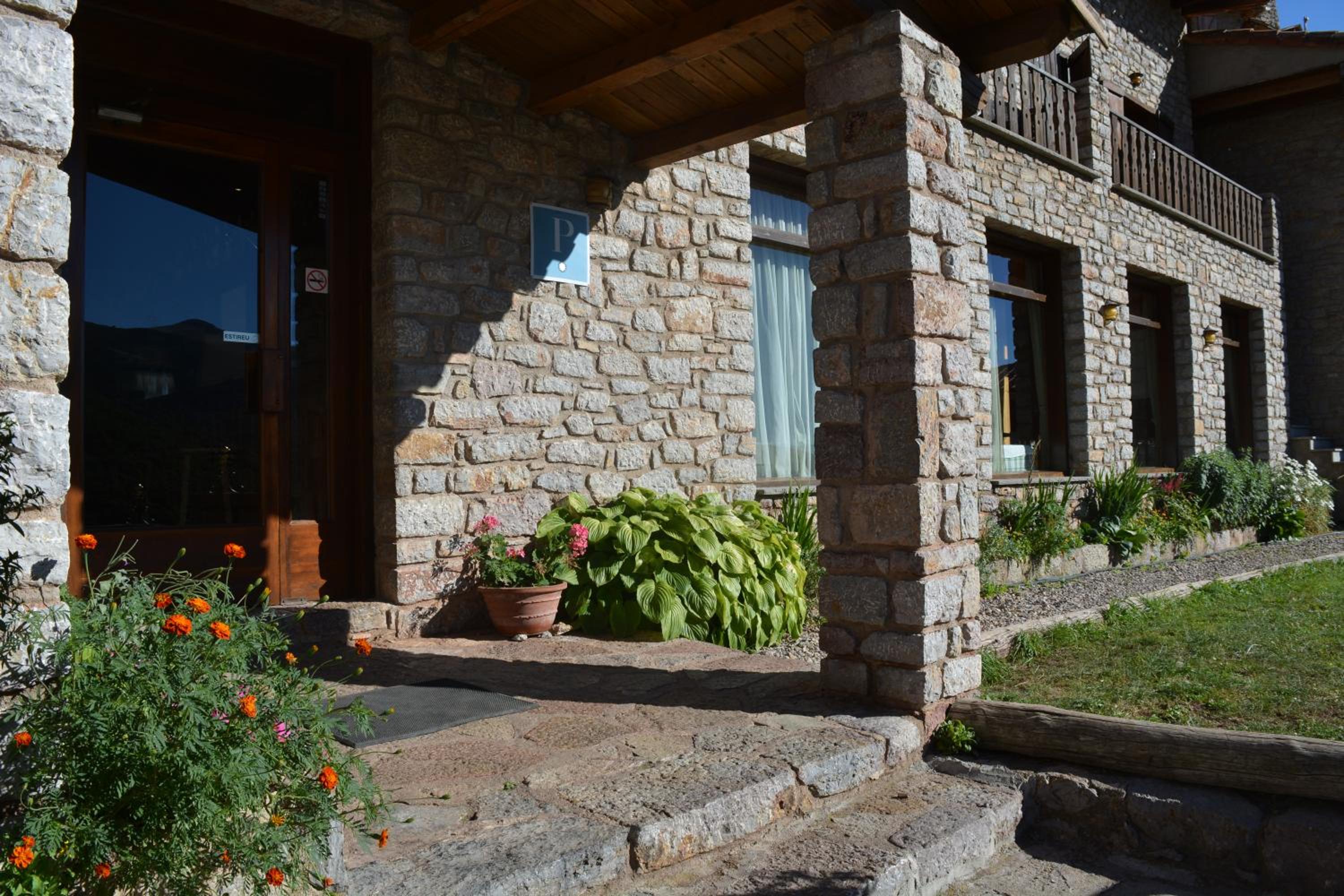 Hostal La Neu