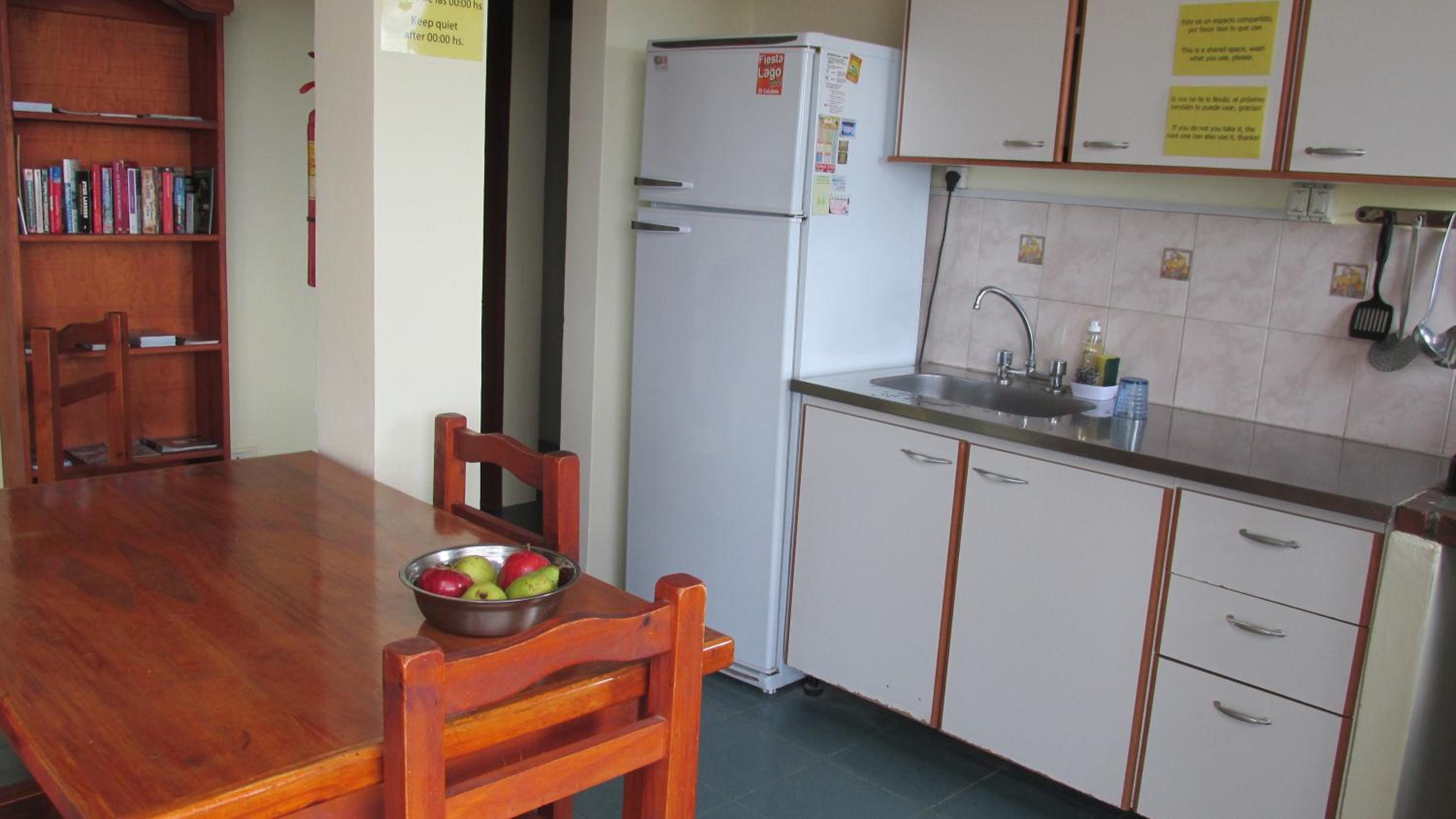 Hostel Aves del Lago