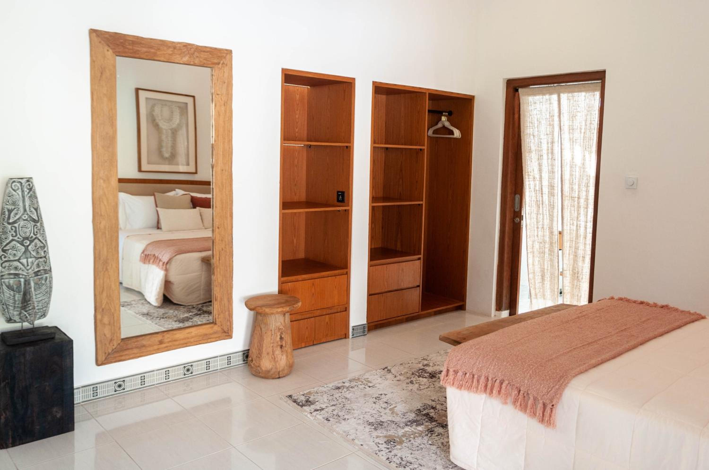 Ando House - 2BR Villa with Sunset Rice Field Views
