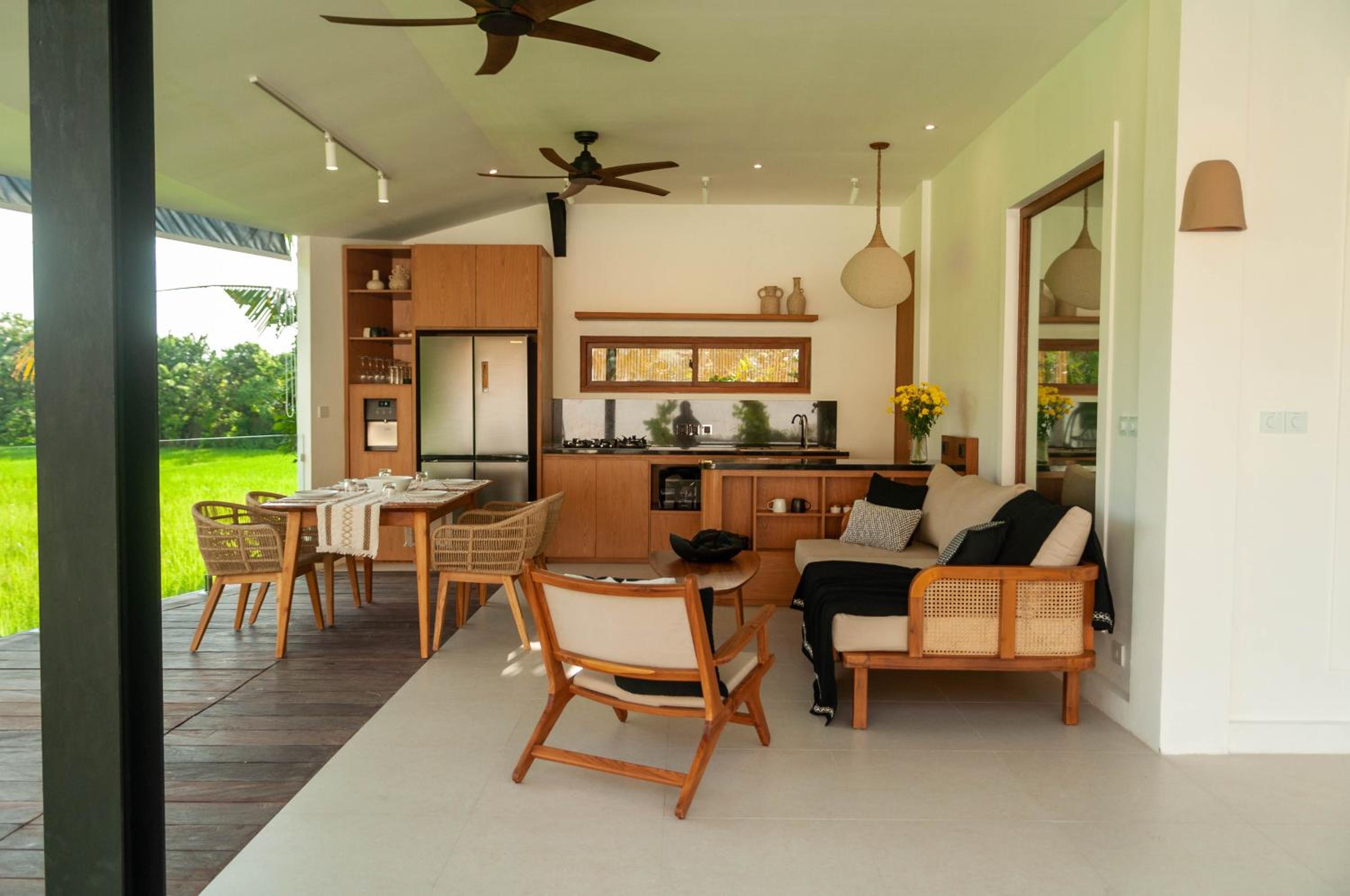 Ando House - 2BR Villa with Sunset Rice Field Views