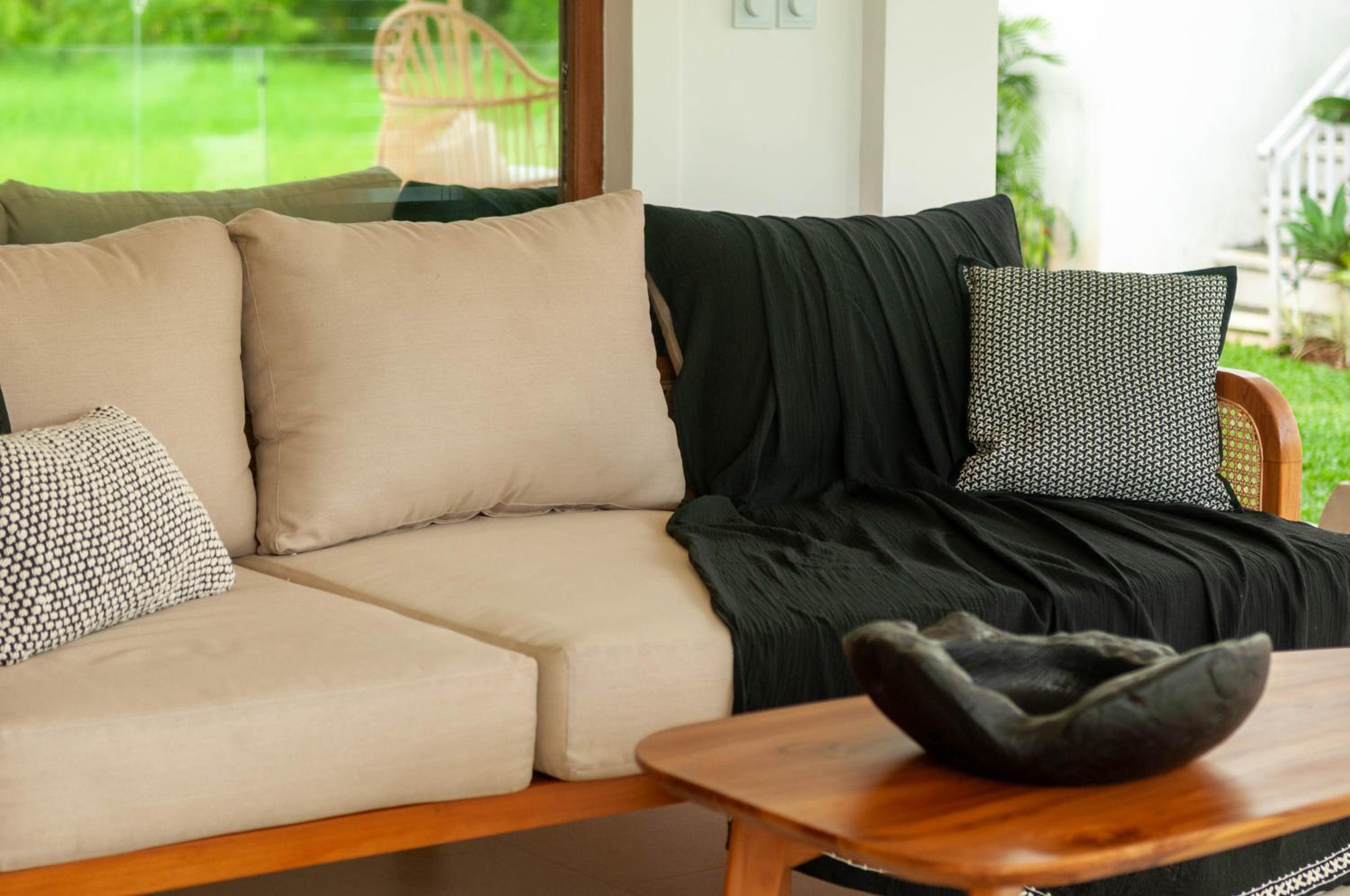 Ando House - 2BR Villa with Sunset Rice Field Views