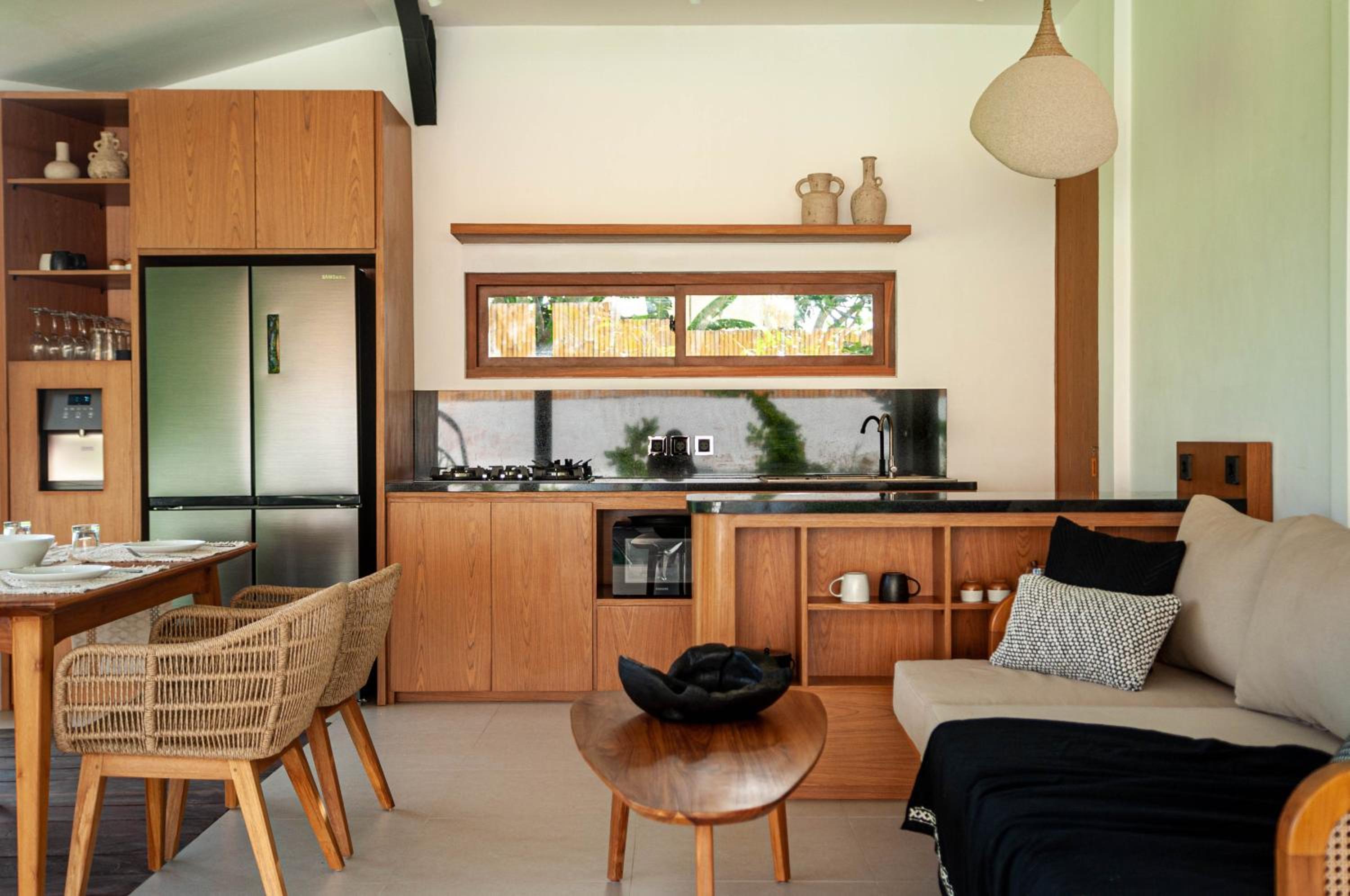 Ando House - 2BR Villa with Sunset Rice Field Views