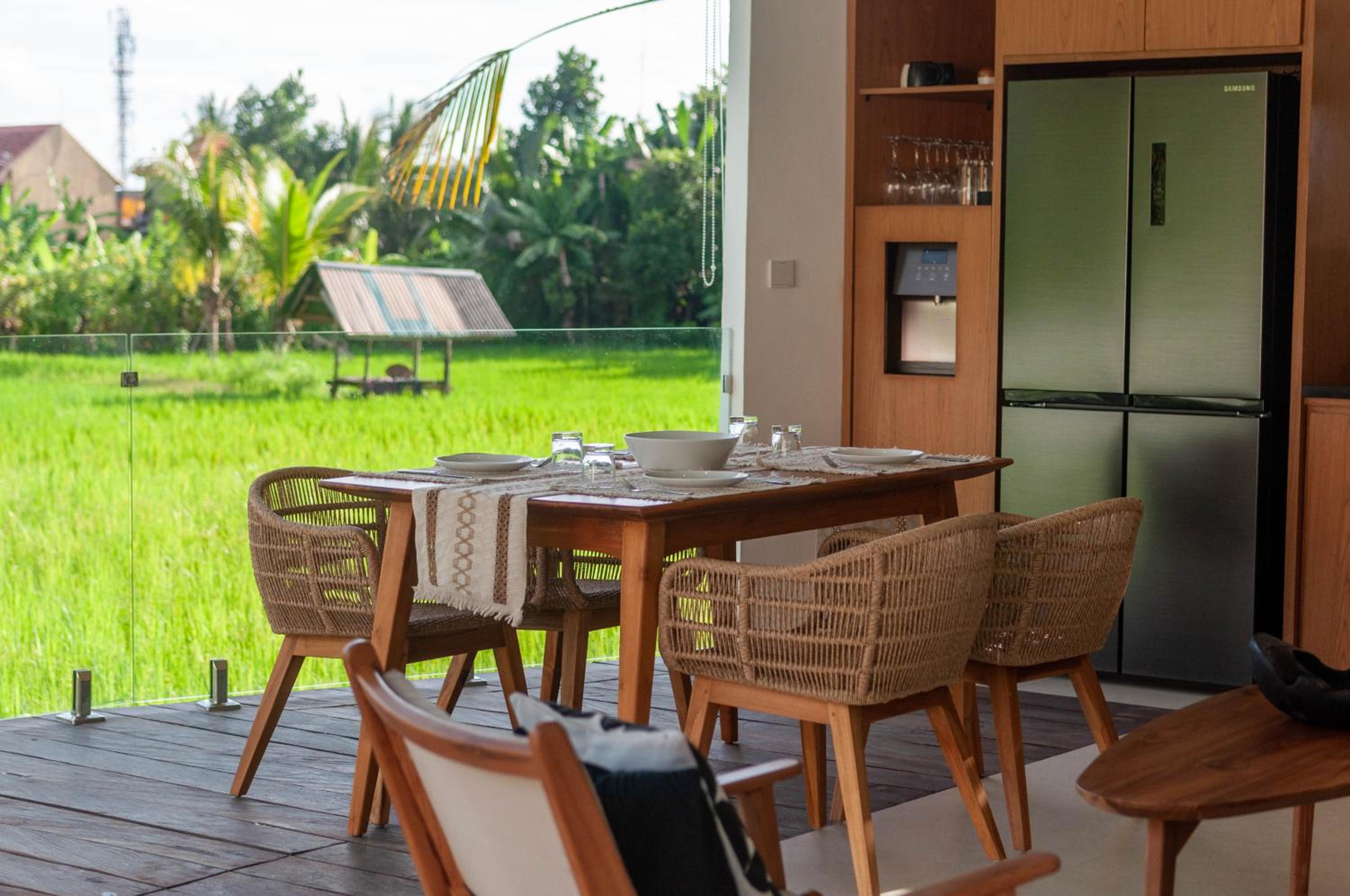 Ando House - 2BR Villa with Sunset Rice Field Views