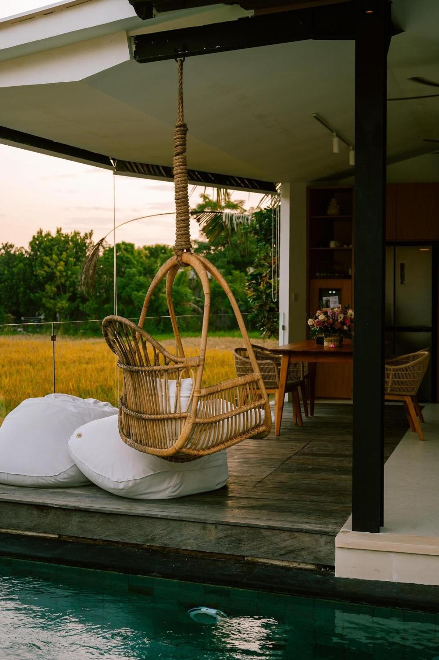 Ando House - 2BR Villa with Sunset Rice Field Views