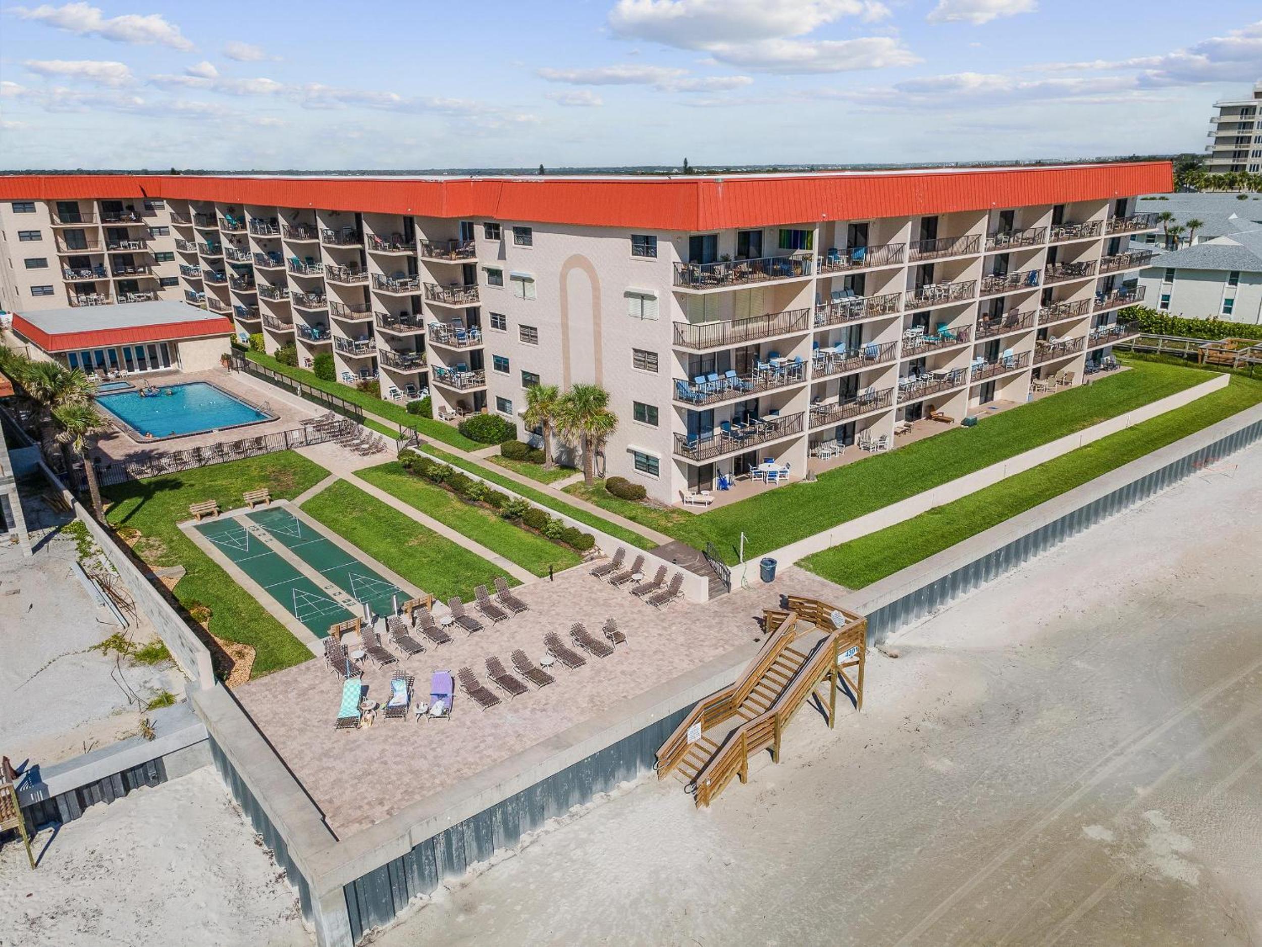 Hacienda del Sol II 213