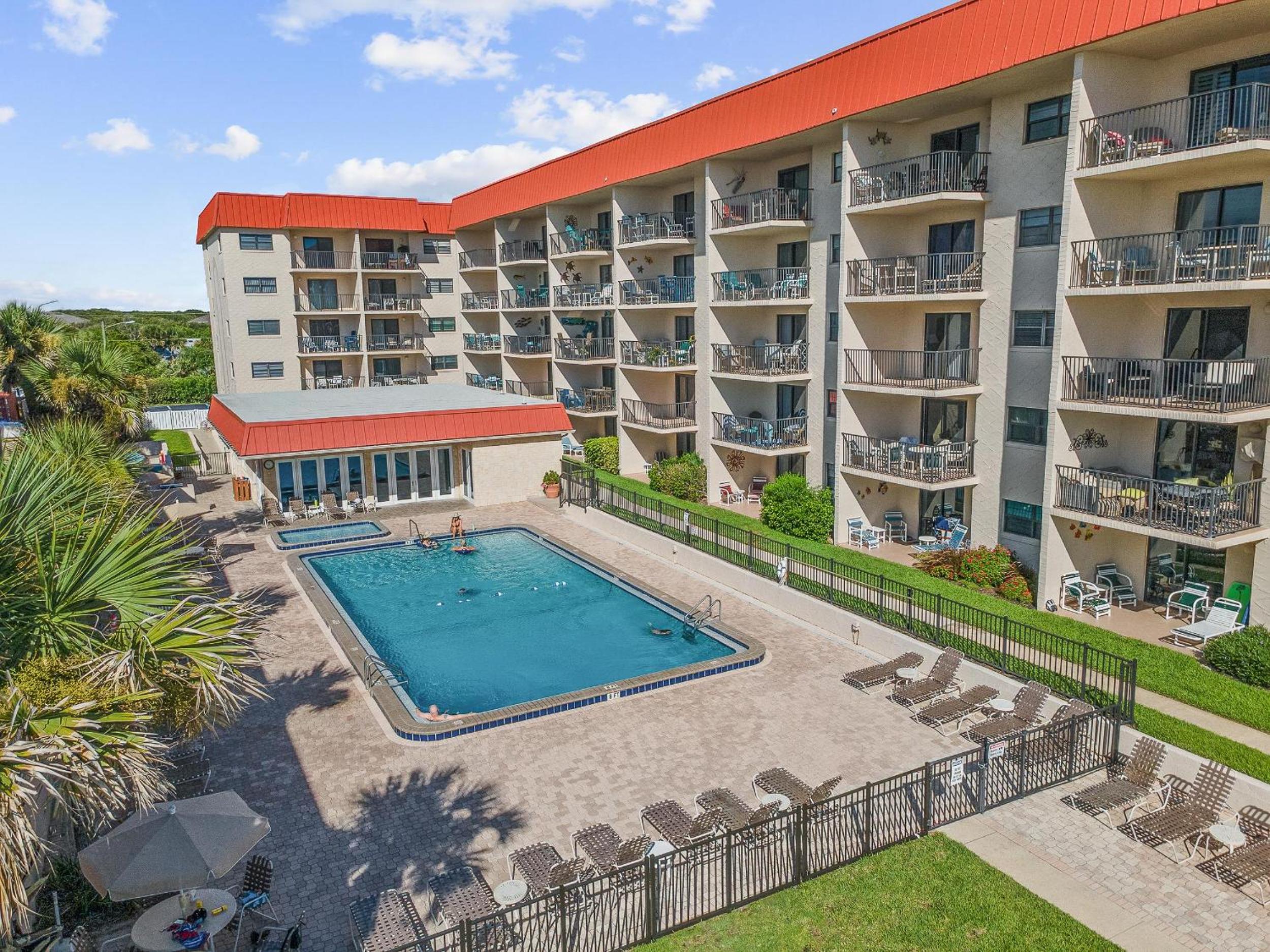 Hacienda del Sol II 213