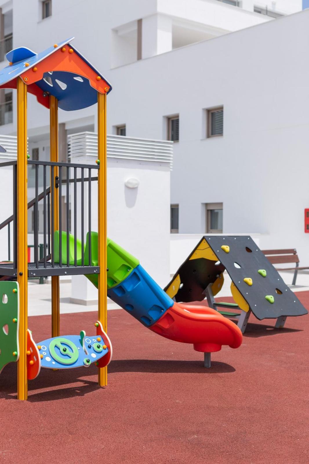 Malaga City Pool & Park