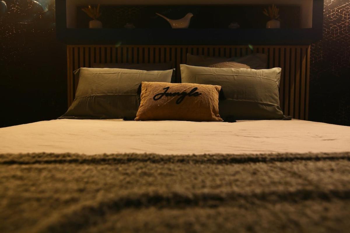 Flower Suite & Spa, air-conditioned and beach