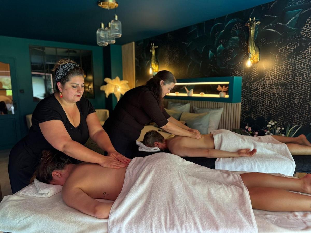 Flower Suite & Spa, air-conditioned and beach