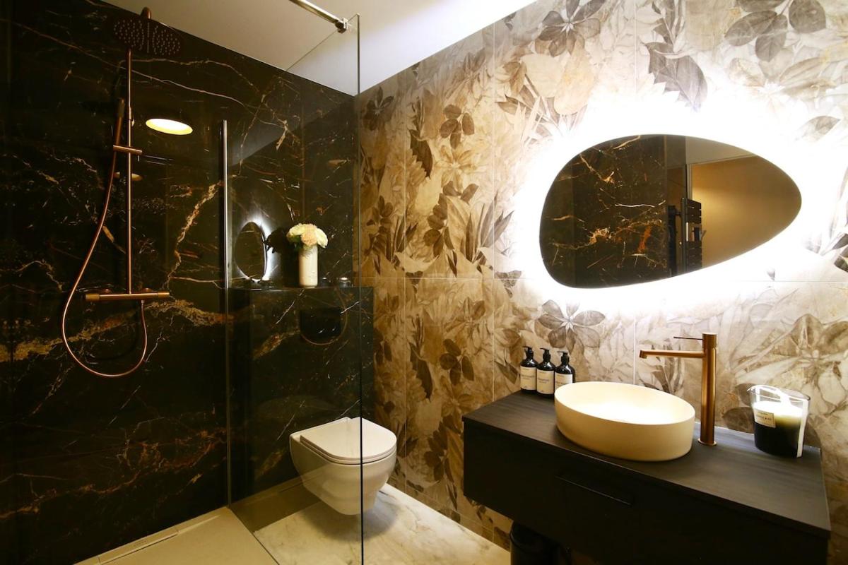 Flower Suite & Spa, air-conditioned and beach