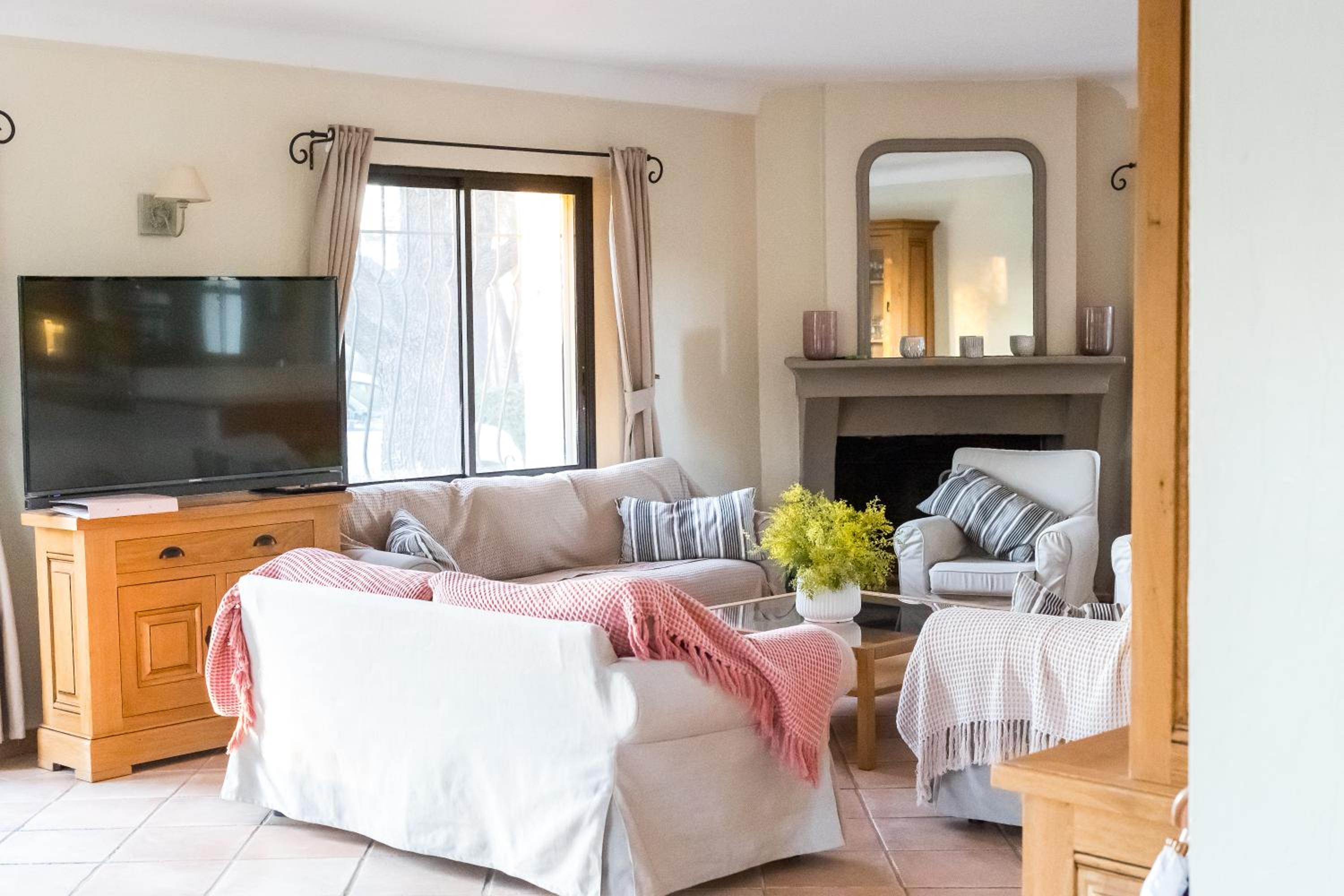 Villa le Mas - Vignoble - Piscine privé - Climatisation - 35min Saint Tropez