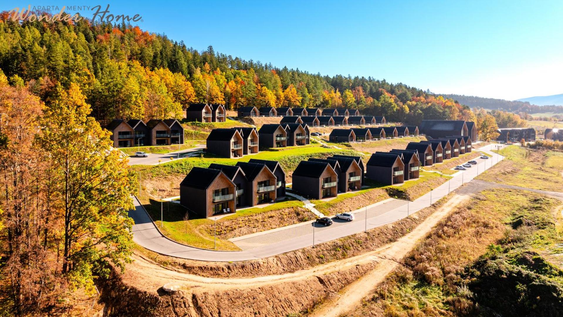 Wonder Hill - bajkowy widok na góry i zalew, strefa wellness na terenie kompleksu
