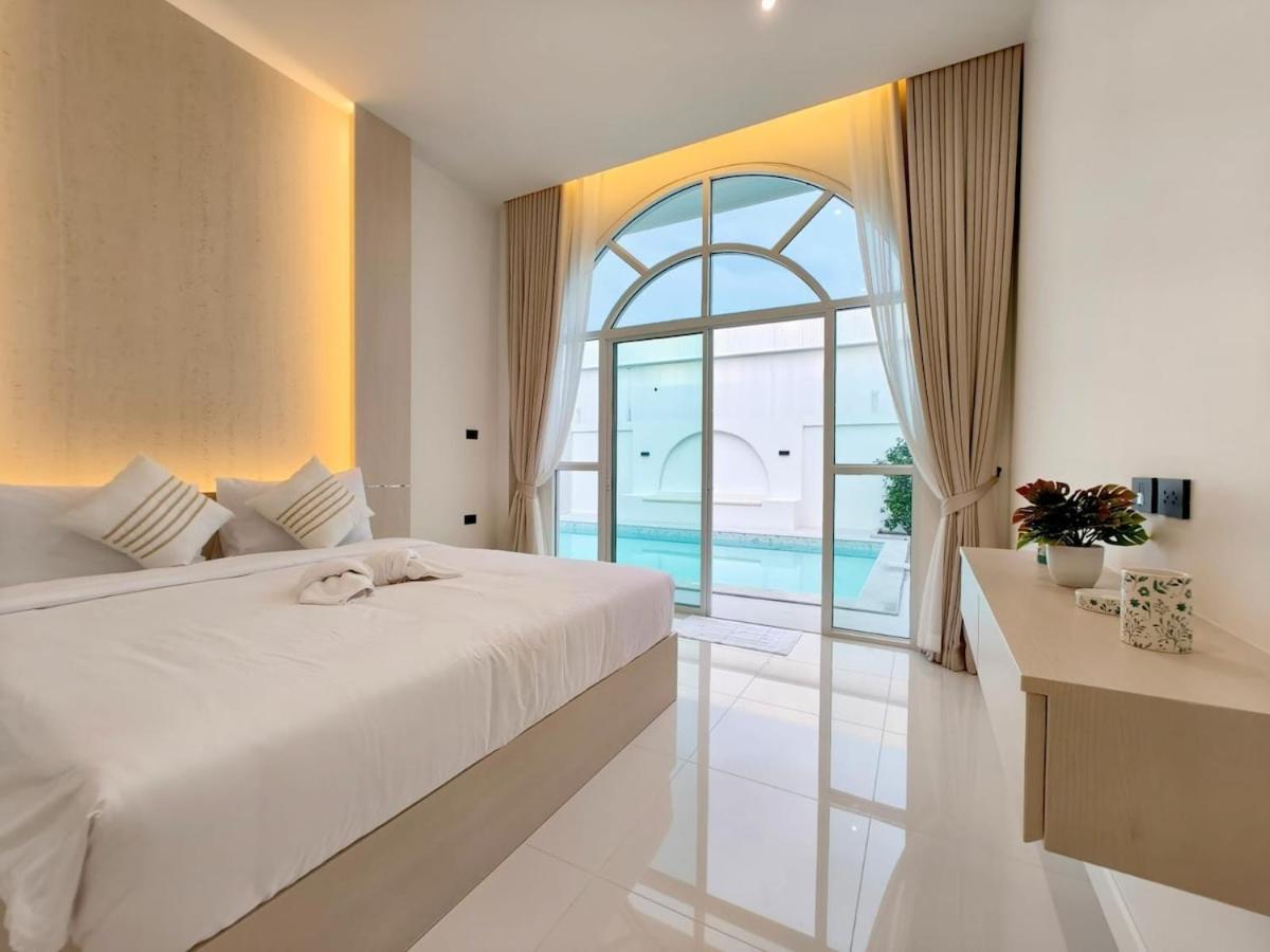 White Heaven Pool Villa Pattaya