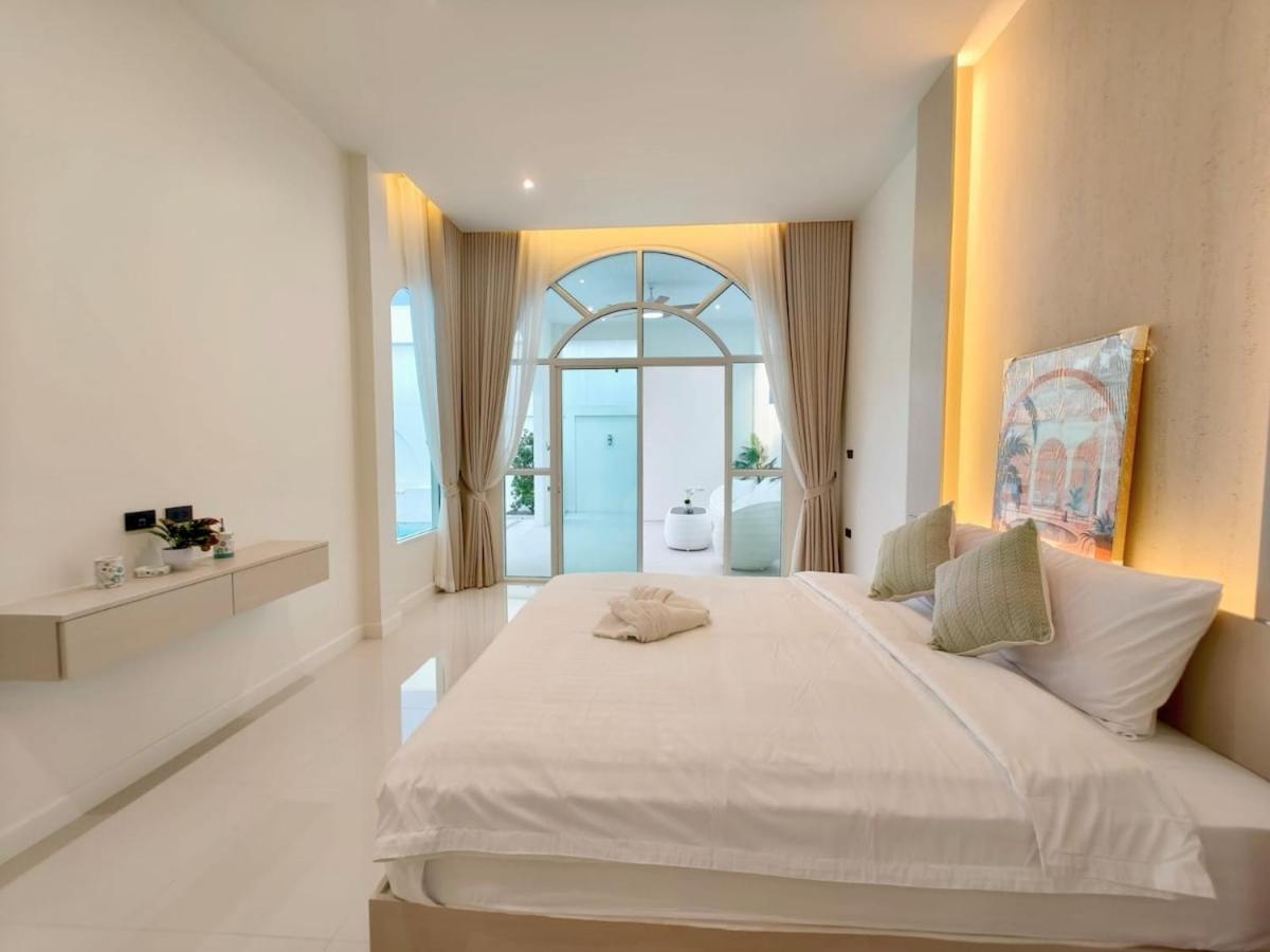 White Heaven Pool Villa Pattaya
