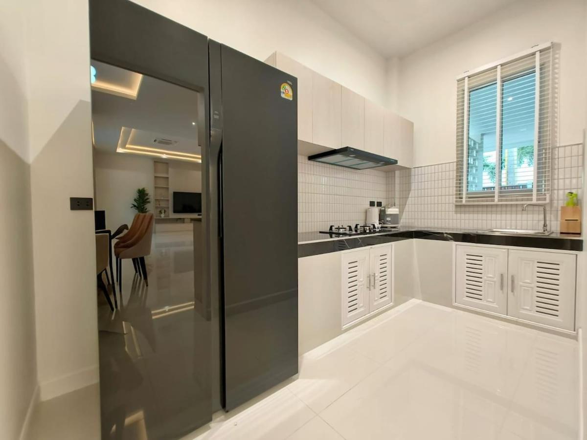 White Heaven Pool Villa Pattaya