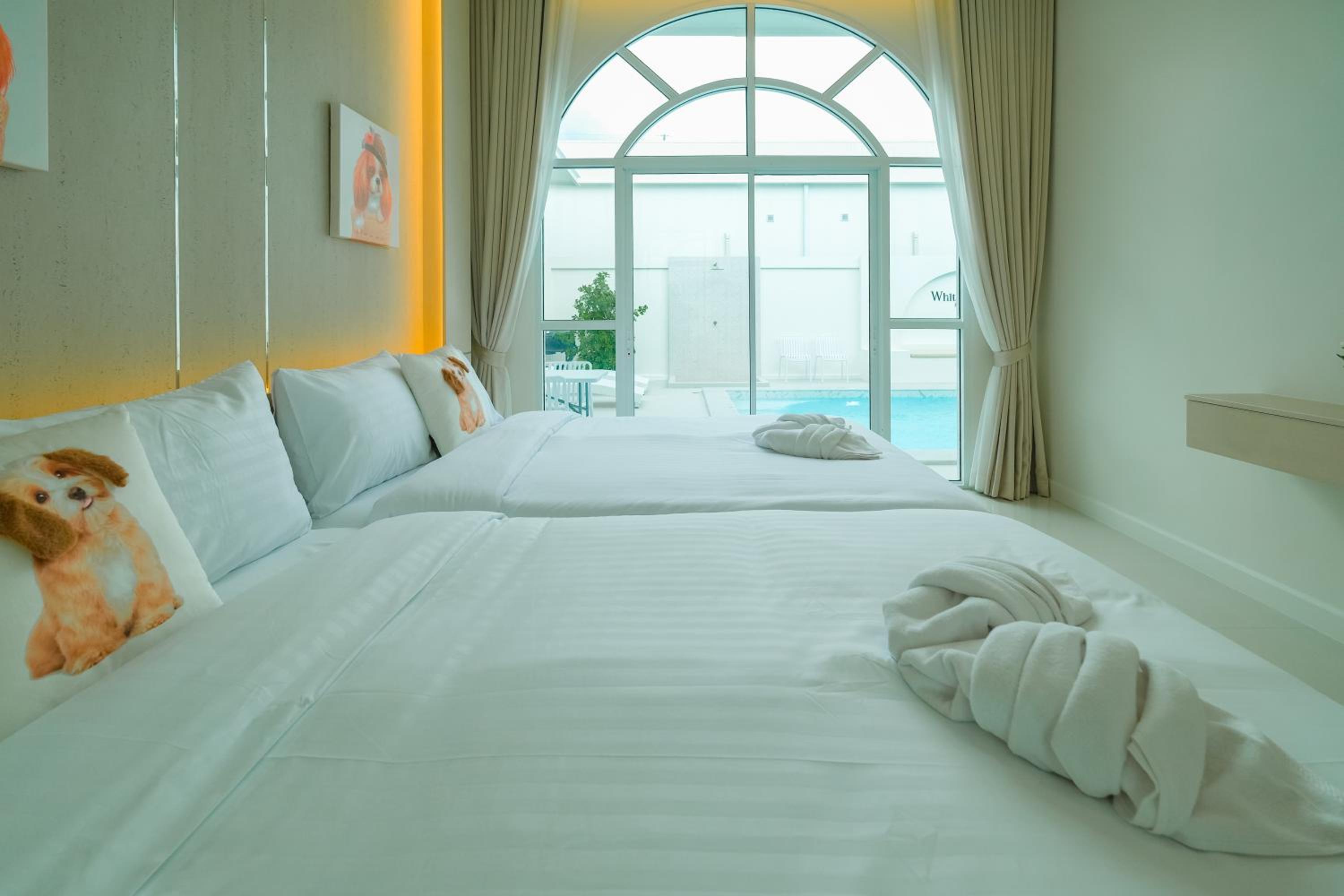 White Heaven Pool Villa Pattaya