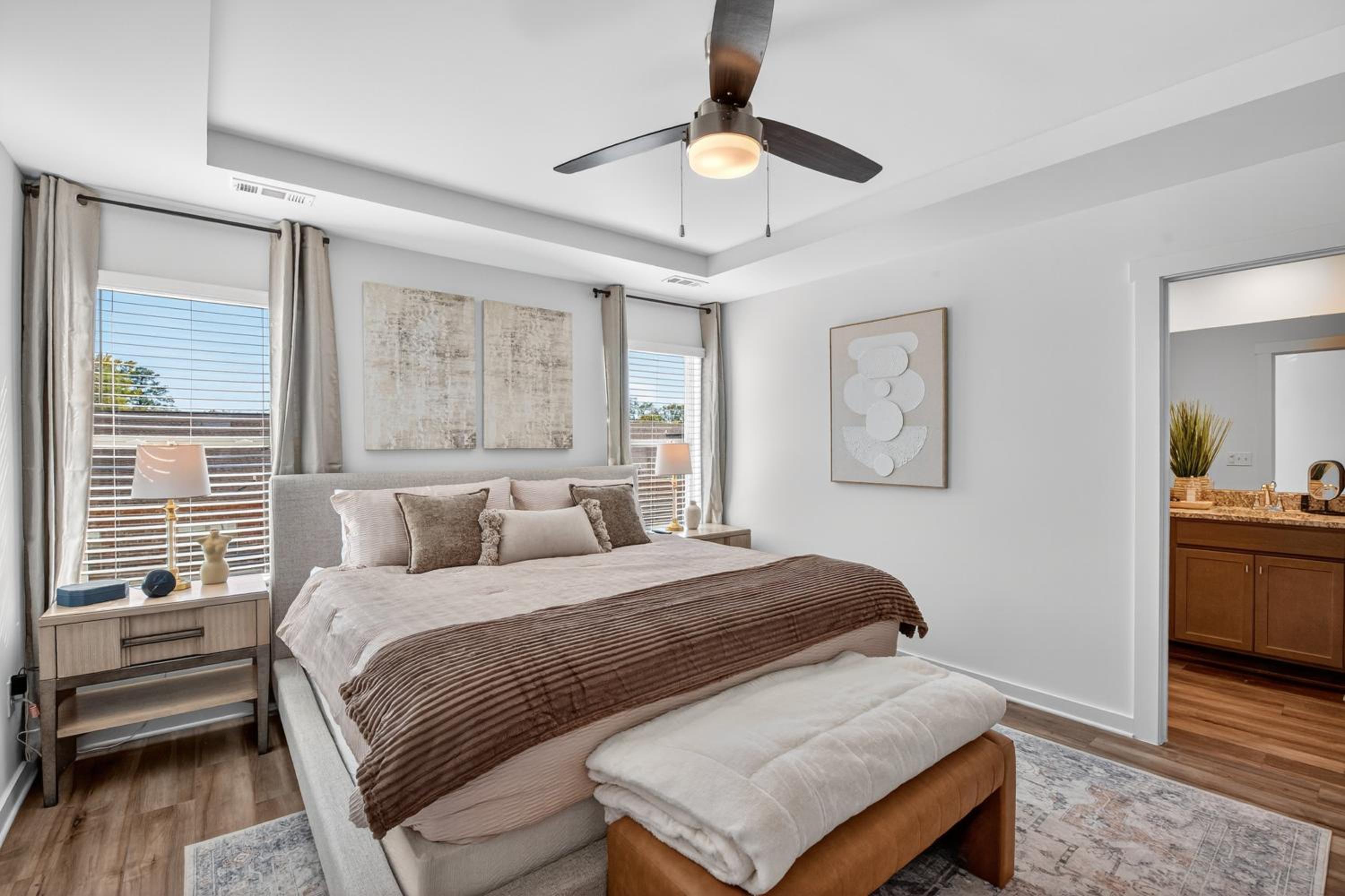 Brand-new Cozy Townhouse - 3BR - 2,5BA - Minutes To Mid City