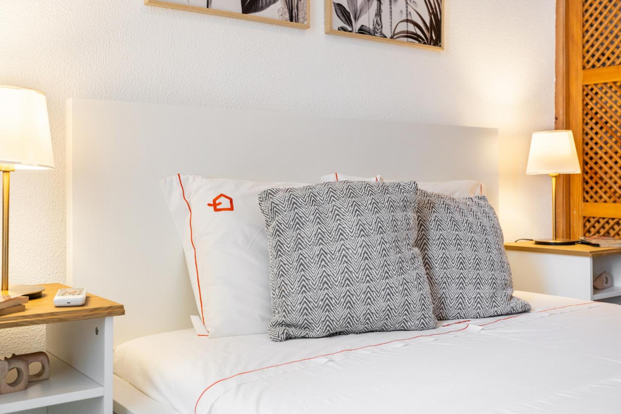 Tavira Santa Luzia Apartment, by Hopstays