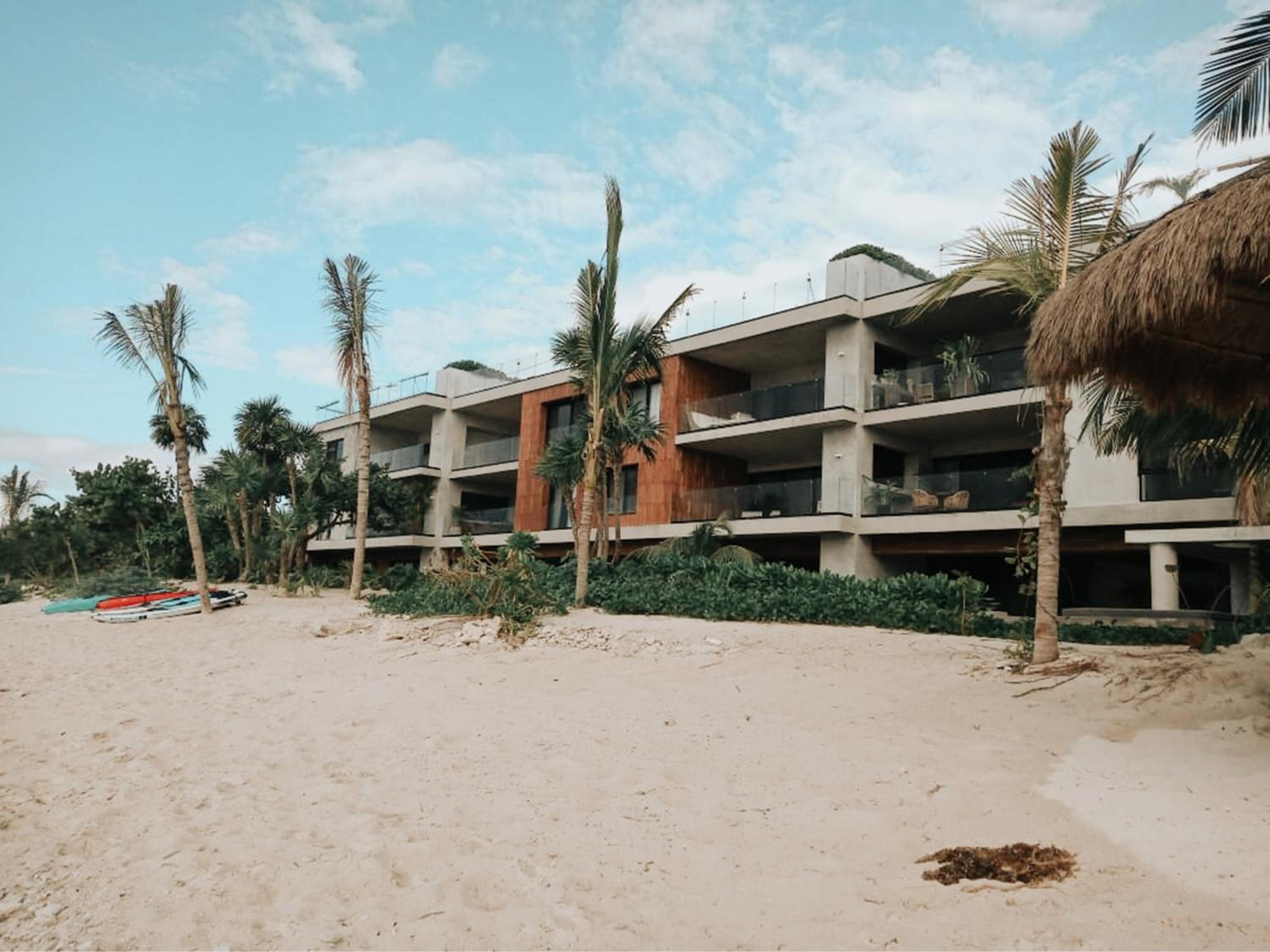 BT Homes - Tulum - Apartamentos modernos con elegancia y serenidad frente al mar