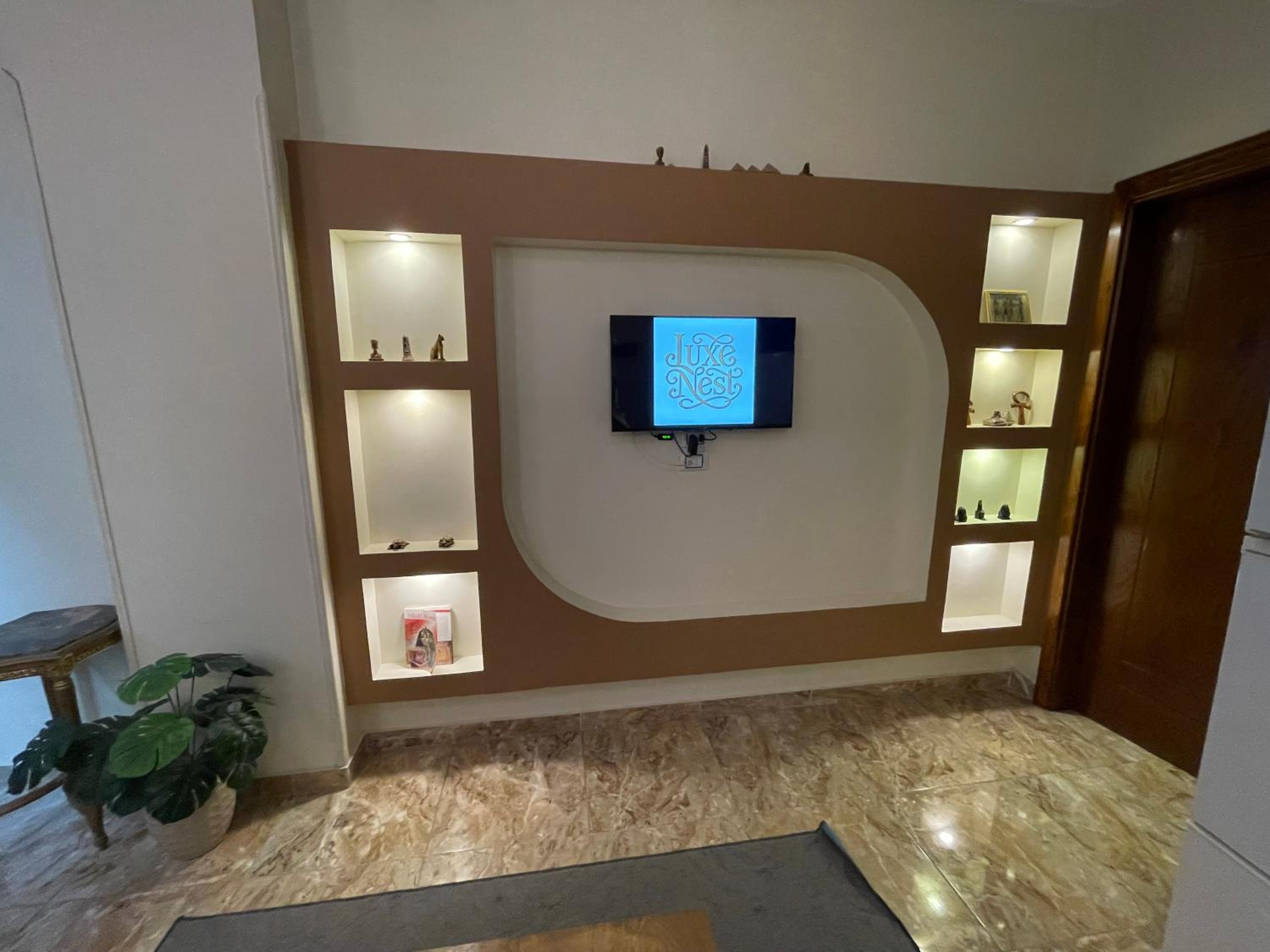 Luxe Nest Luxor Serviced Apartments 102