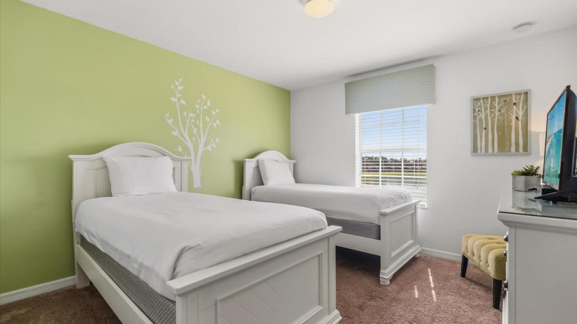 Family Resort Getaway w Pool & Patio near Disney