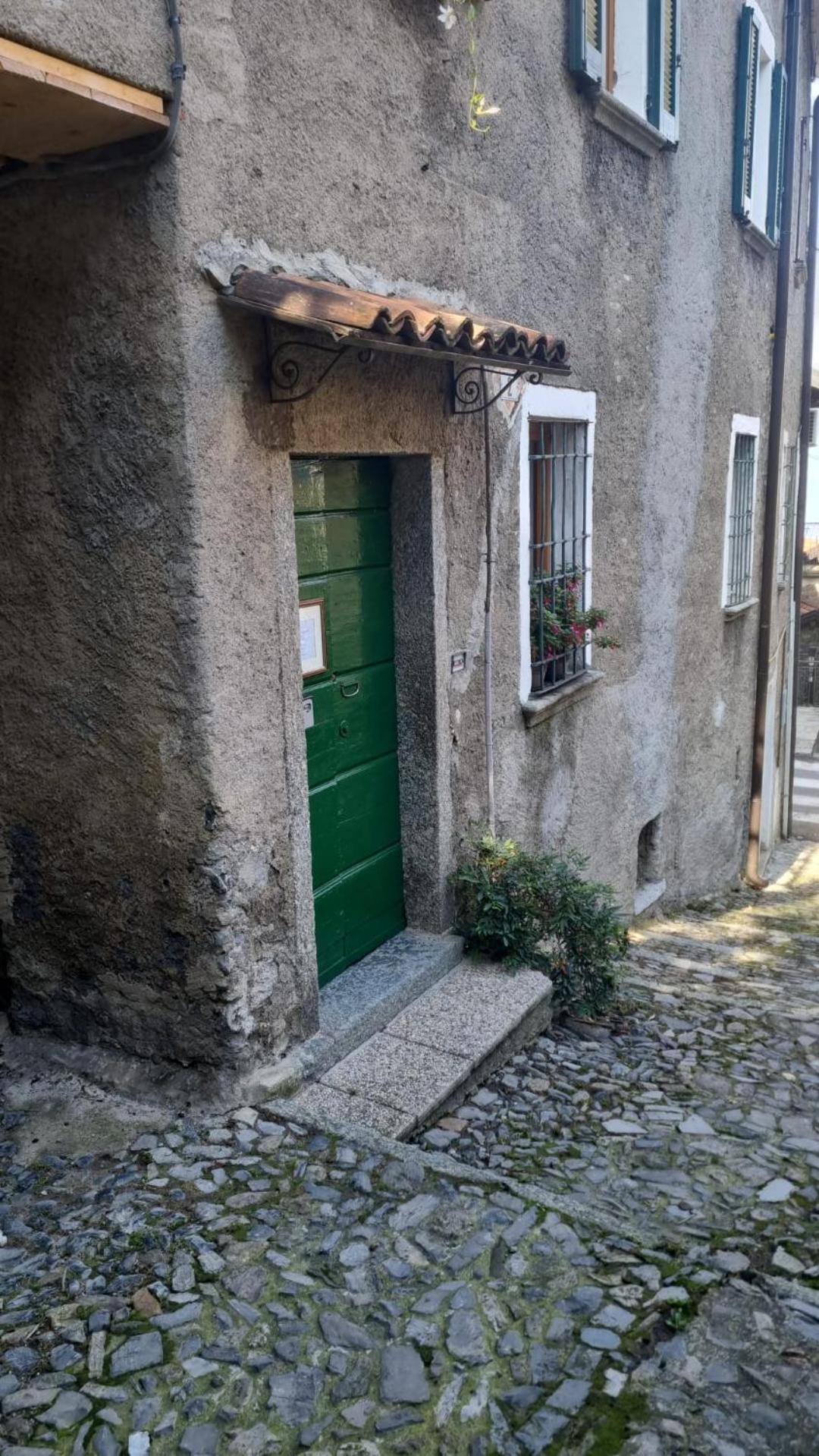 Pace attraverso gli occhi