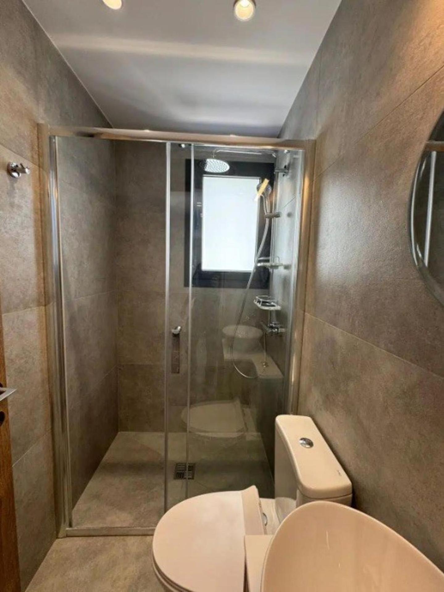 Villa - Sleeps 6 - Near Local Attractions