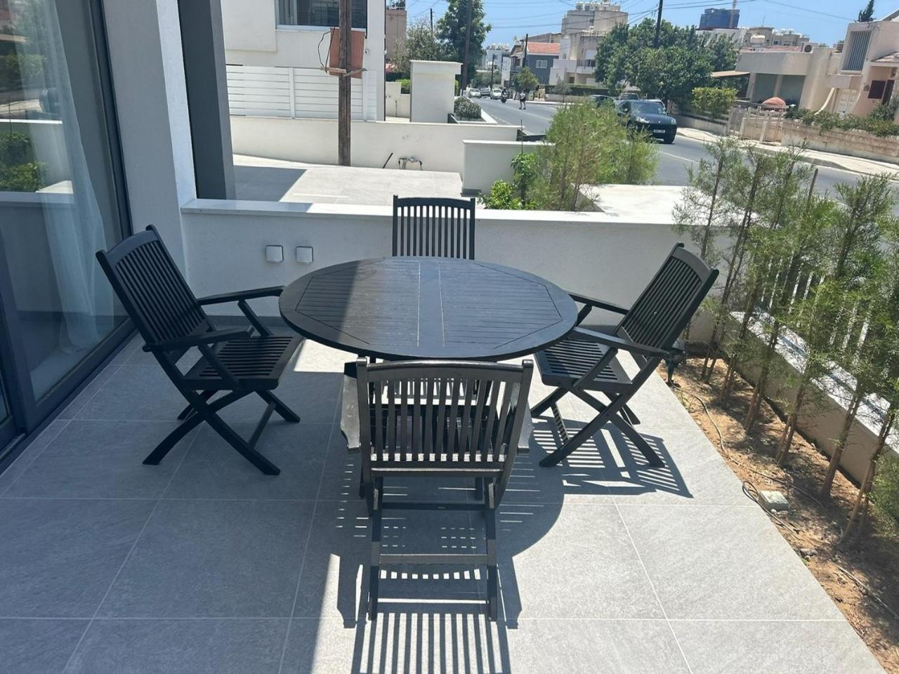 Villa - Sleeps 6 - Near Local Attractions