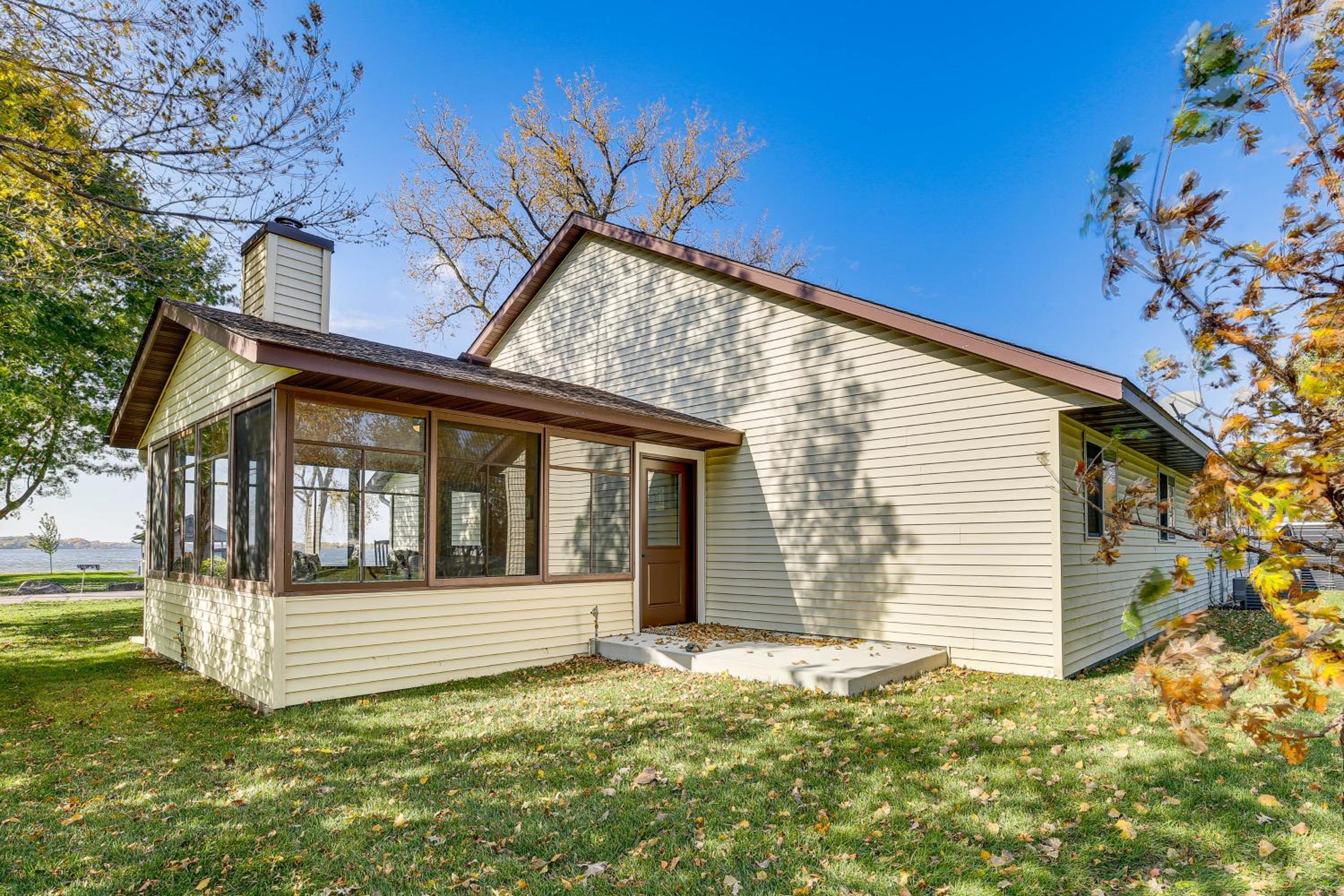Across from Tetonka Lake 4-Season Getaway!