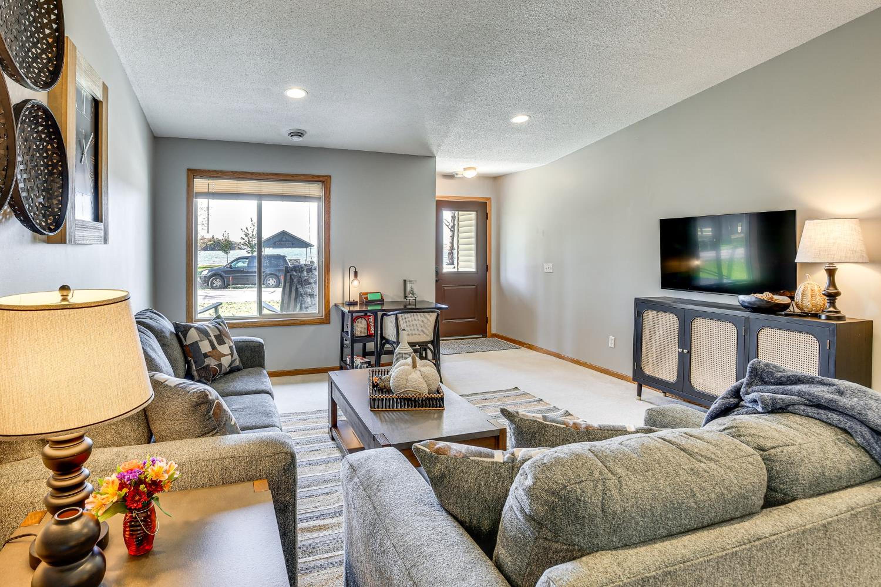 Across from Tetonka Lake 4-Season Getaway!