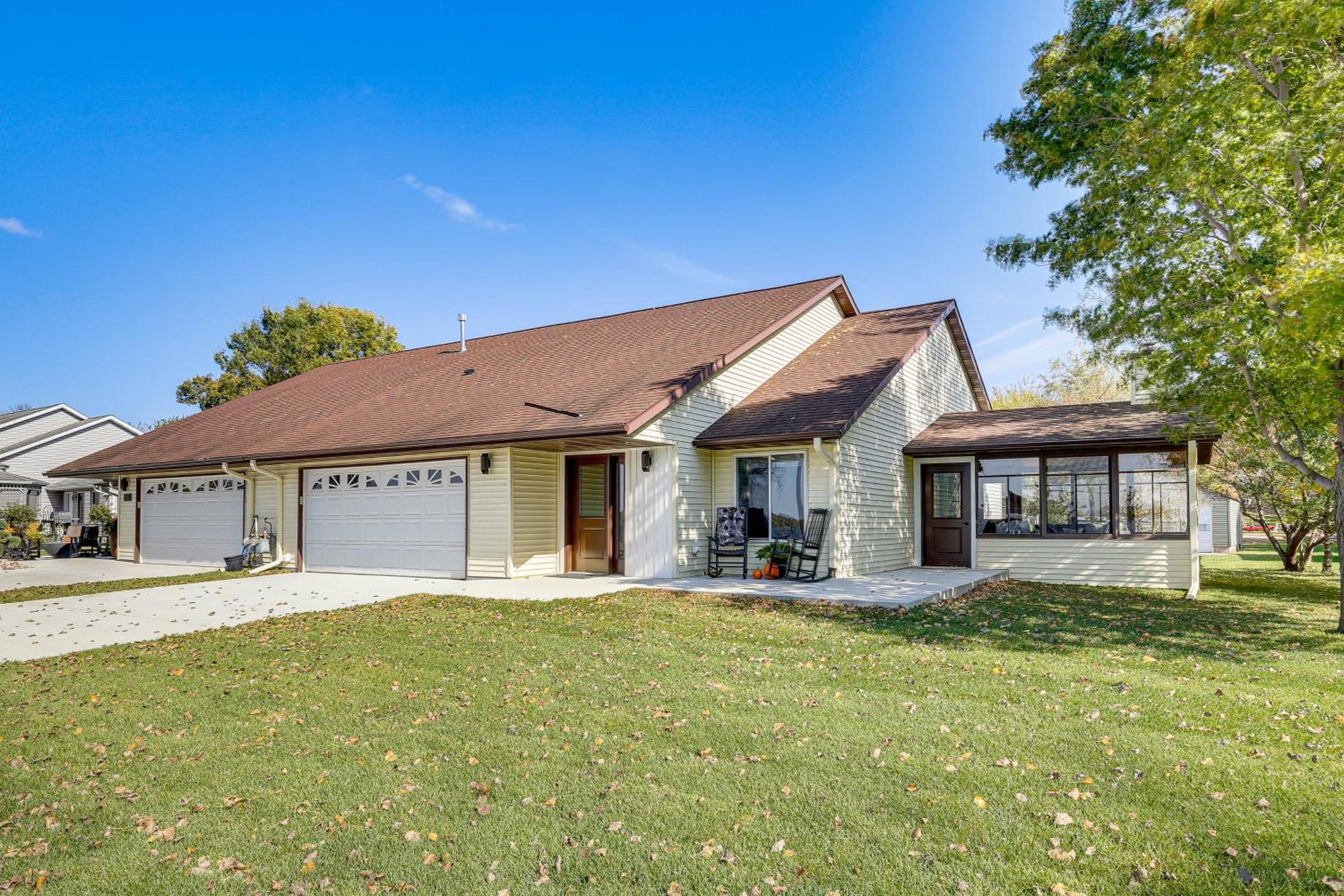 Across from Tetonka Lake 4-Season Getaway!