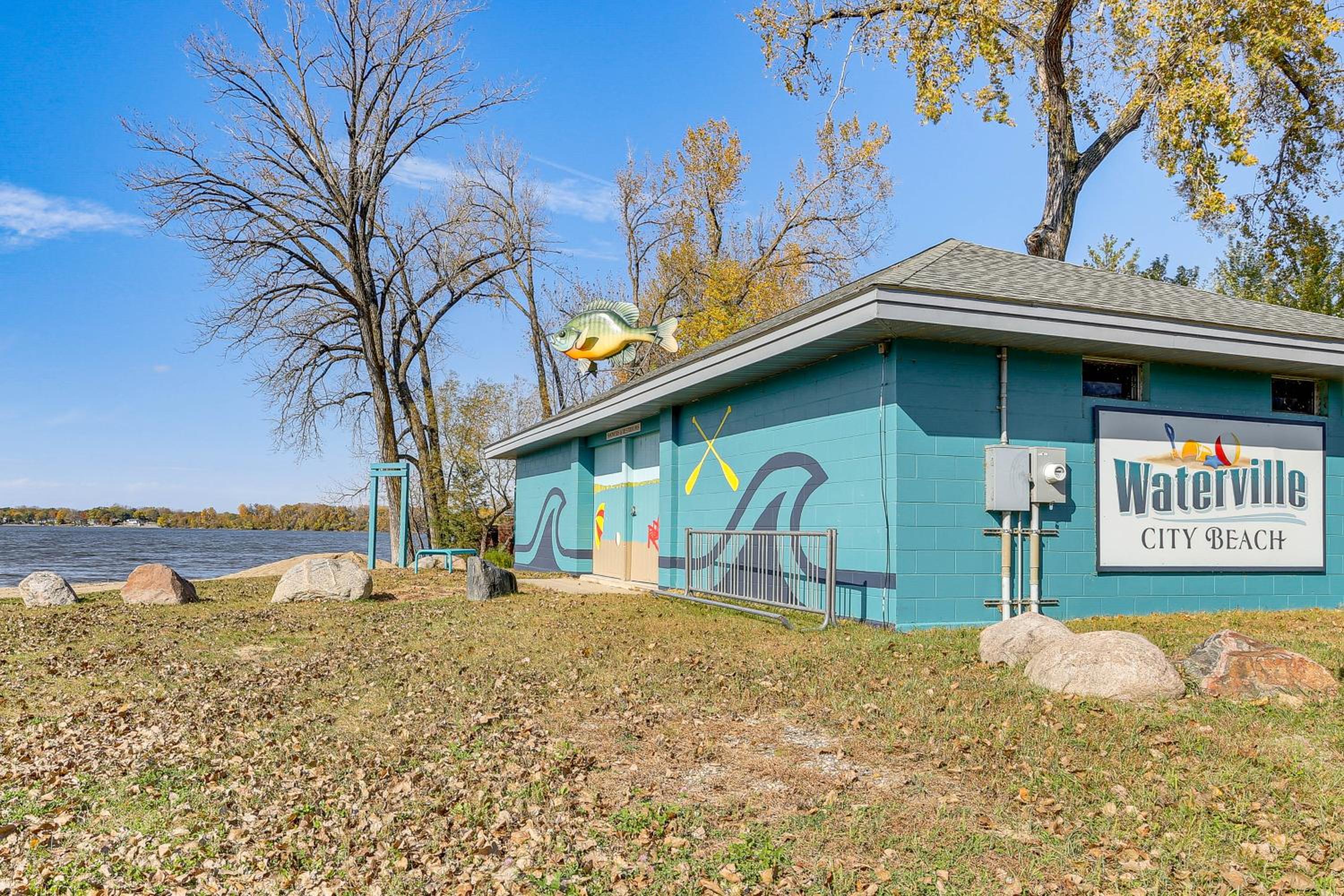 Across from Tetonka Lake 4-Season Getaway!