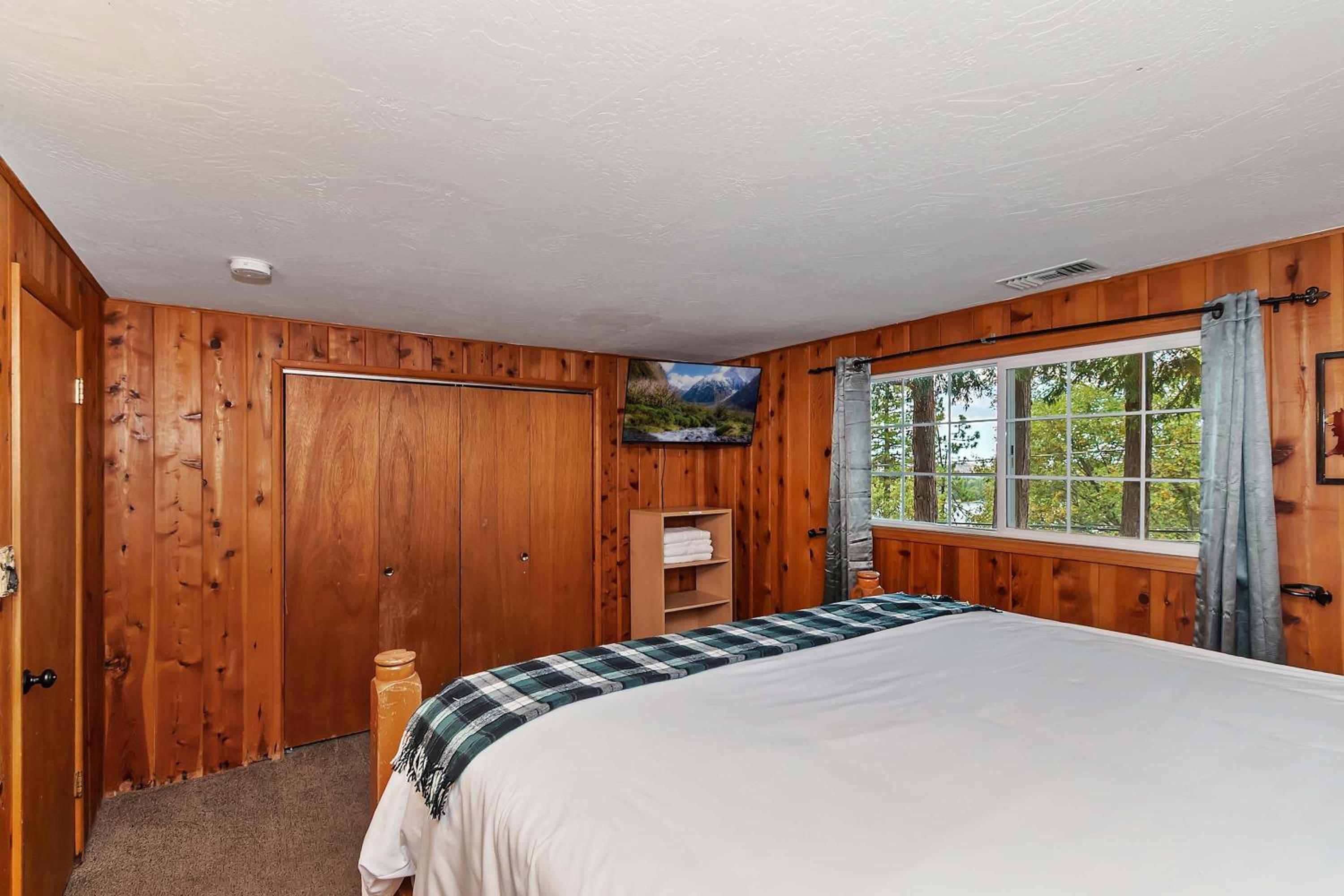 Emerald Arrowhead Haus - For 6