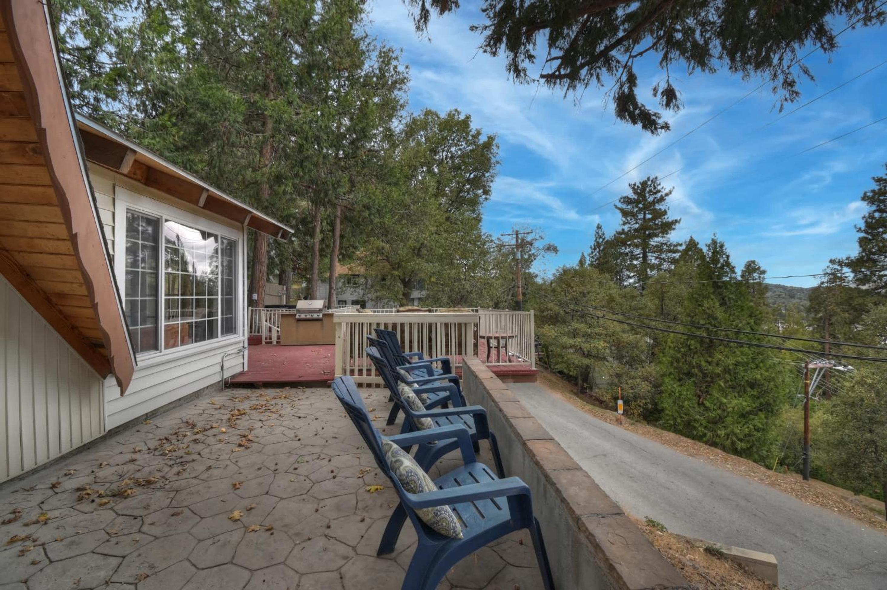 Emerald Arrowhead Haus - For 6