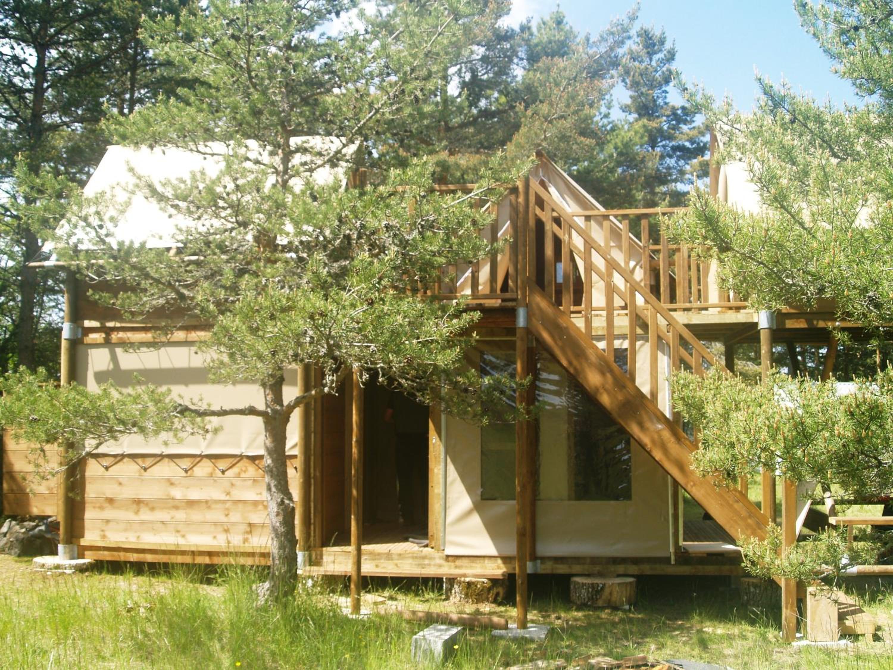 Domaine De Pradines