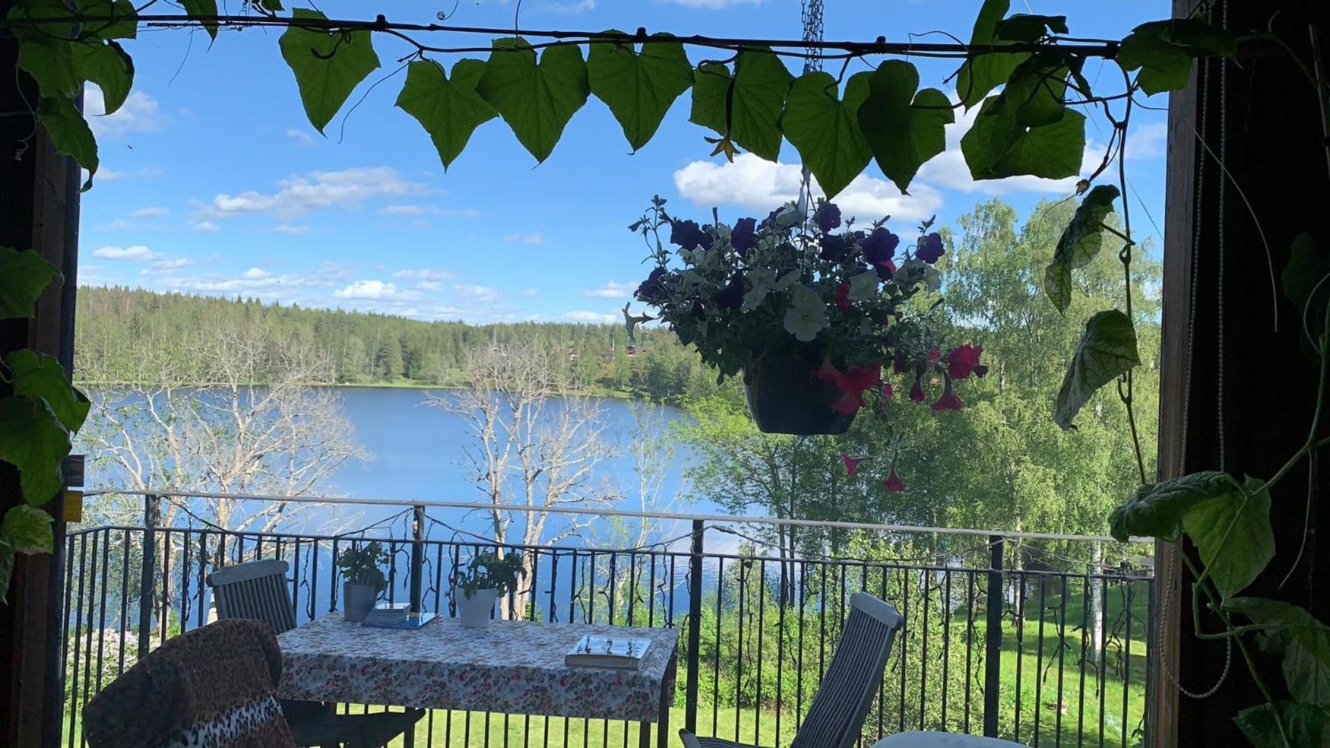 Lakeview Villa