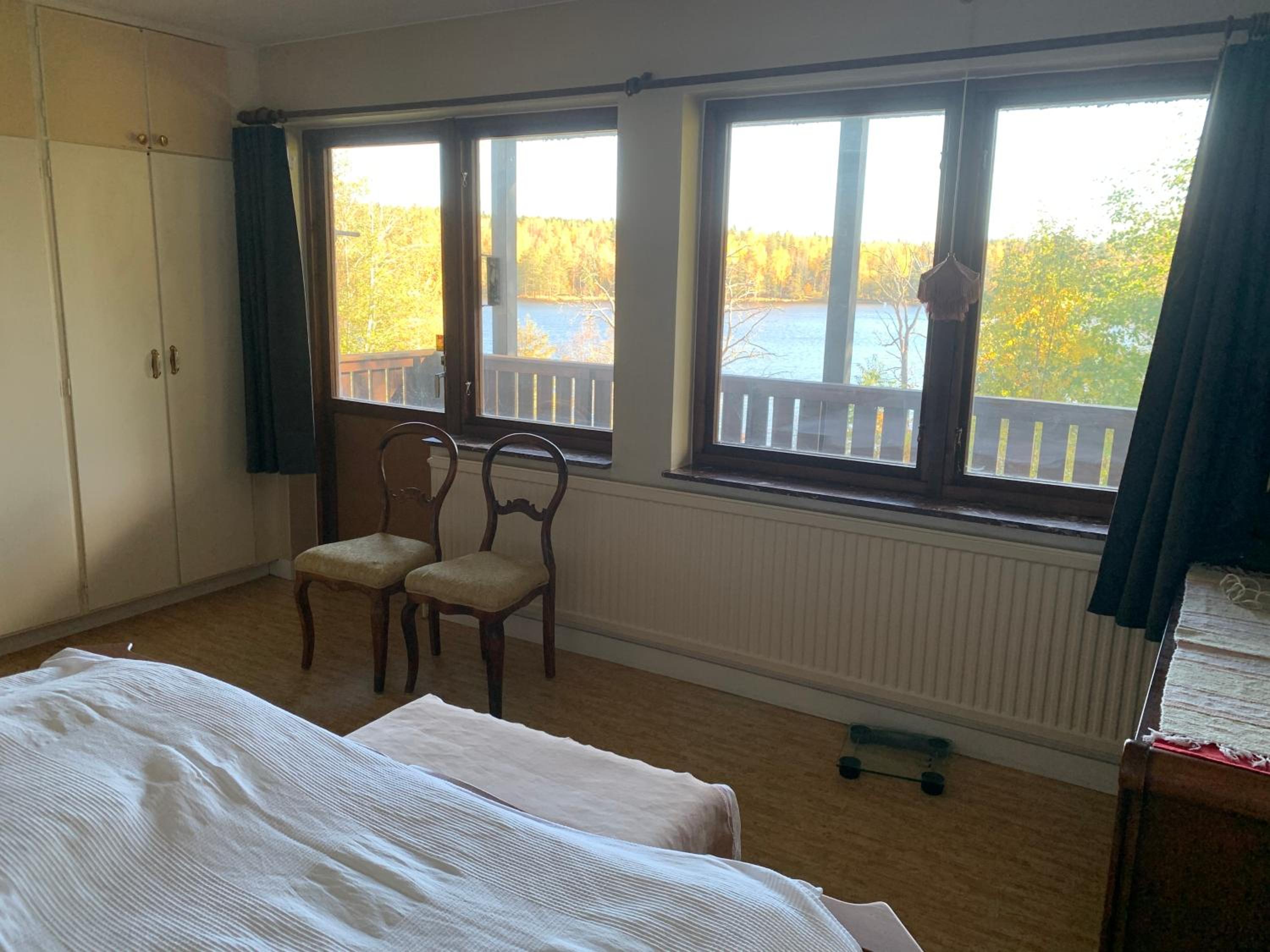 Lakeview Villa