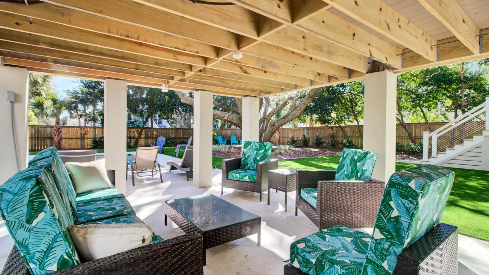 Walk to the Beach Private Pool Rooftop Terrace Balcony 3602 Cameron