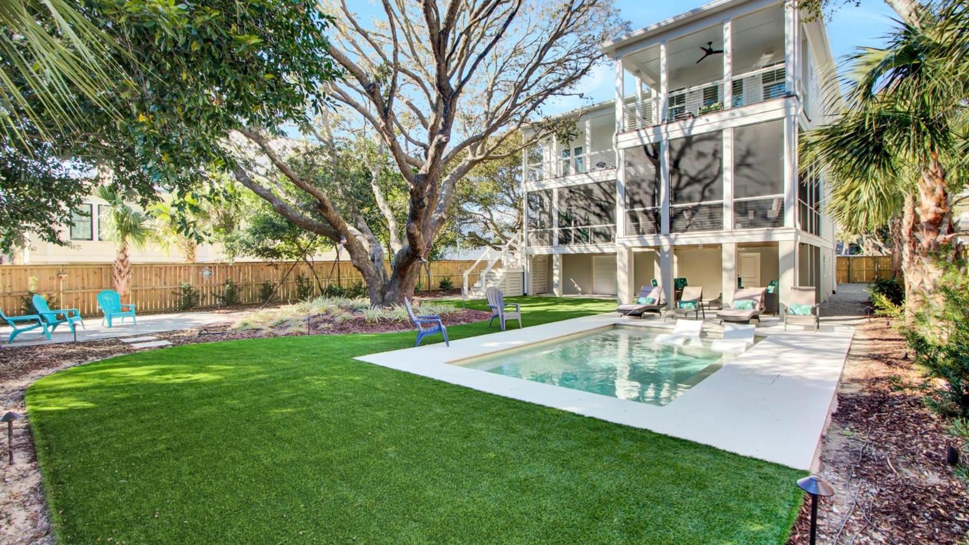 Walk to the Beach Private Pool Rooftop Terrace Balcony 3602 Cameron