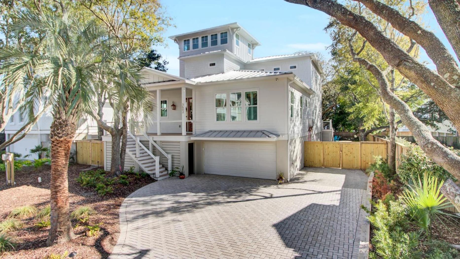 Walk to the Beach Private Pool Rooftop Terrace Balcony 3602 Cameron