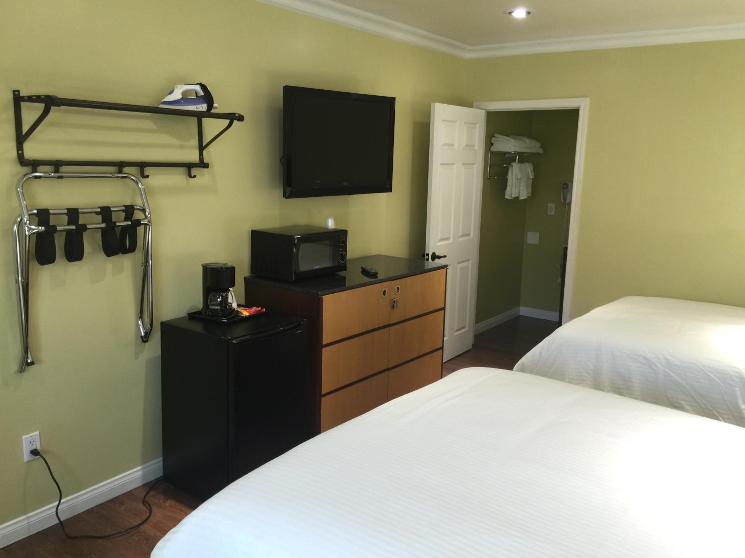 Los Angeles Vacations - El Royale Hotel - Near Universal Studios Hollywood - Property Image 27