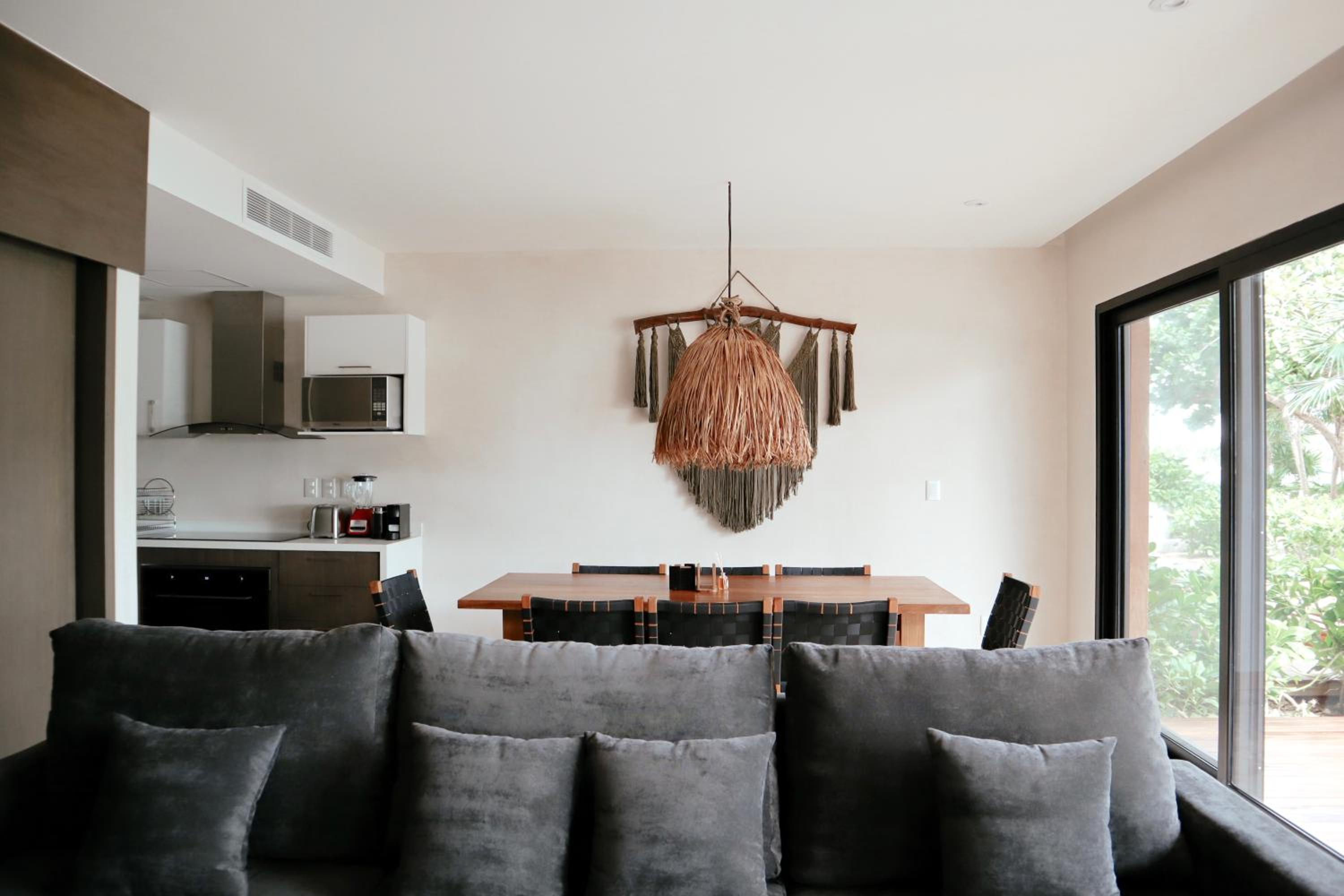 BT Homes - Tulum - Apartamentos modernos con elegancia y serenidad frente al mar