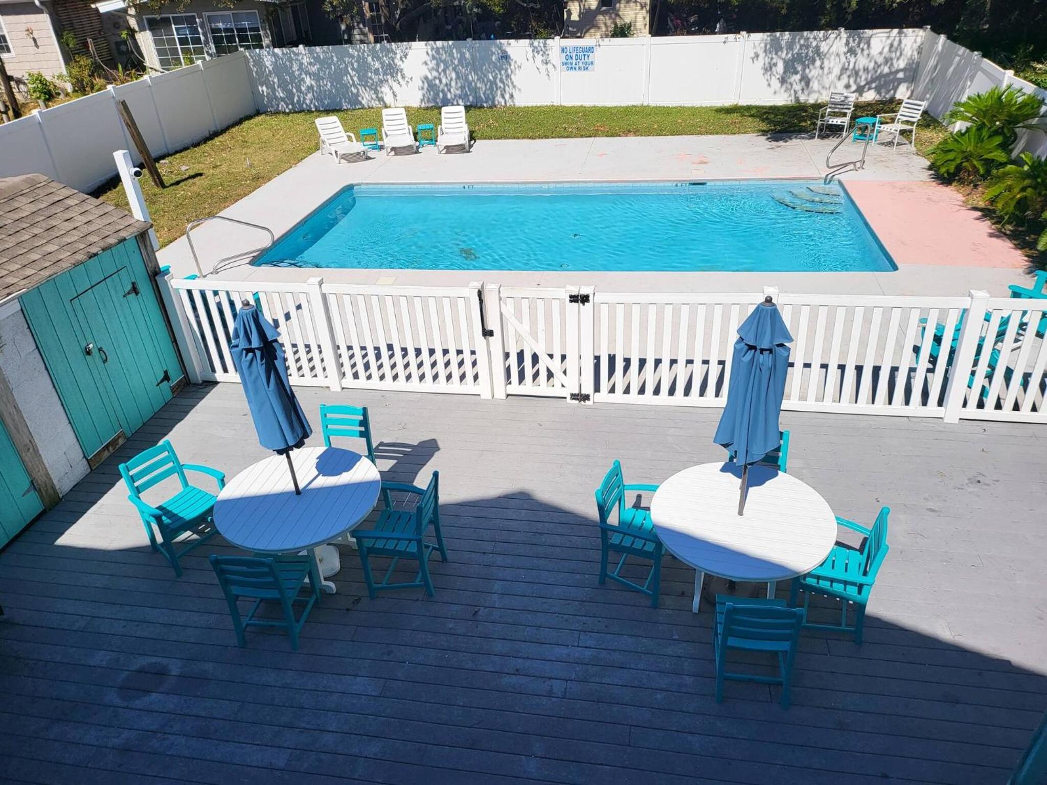 MyPlace on Holly 10 bdrms Slps 20,Private pool Beach Golf Hot Tub