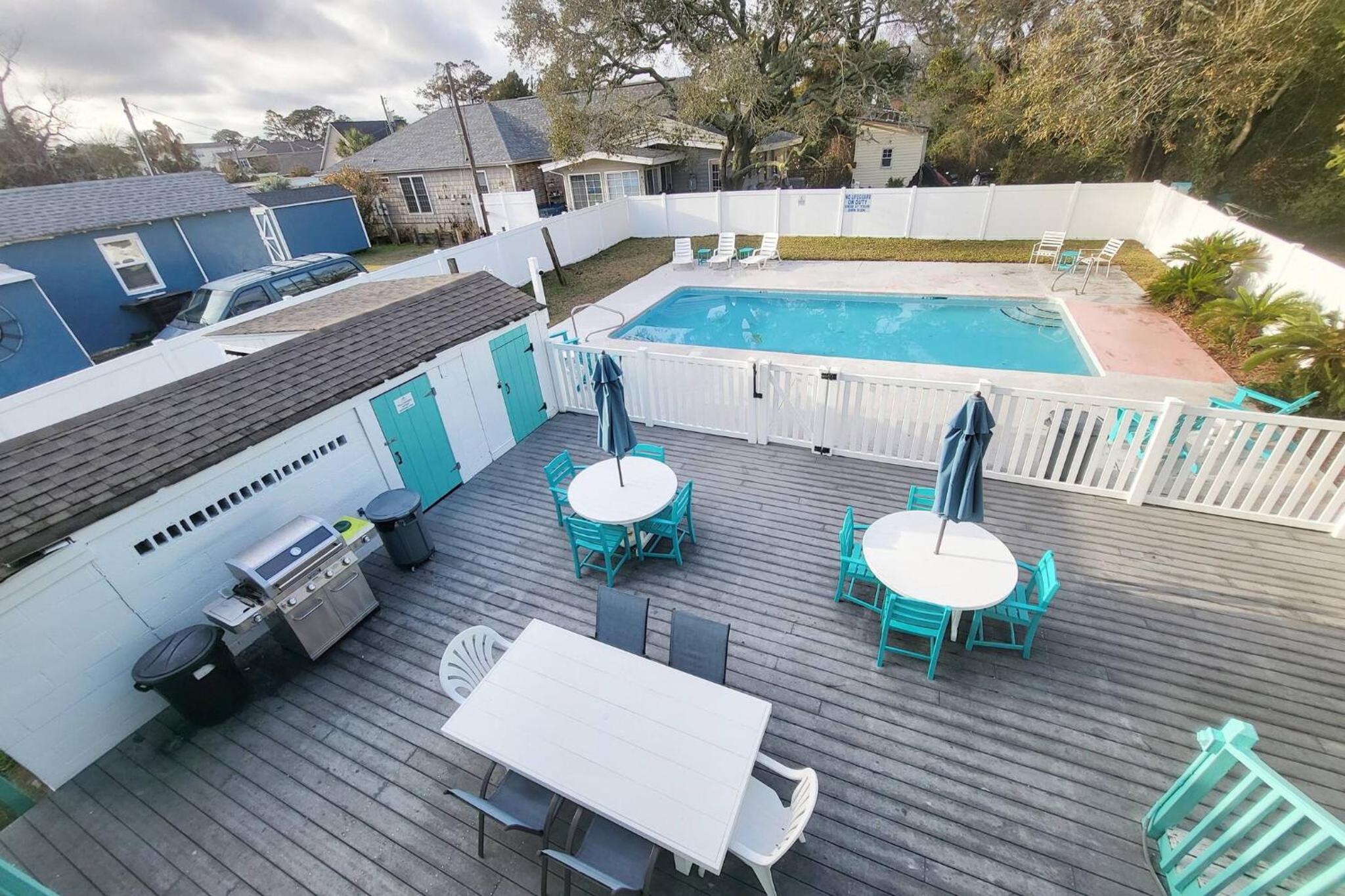 MyPlace on Holly 10 bdrms Slps 20,Private pool Beach Golf Hot Tub